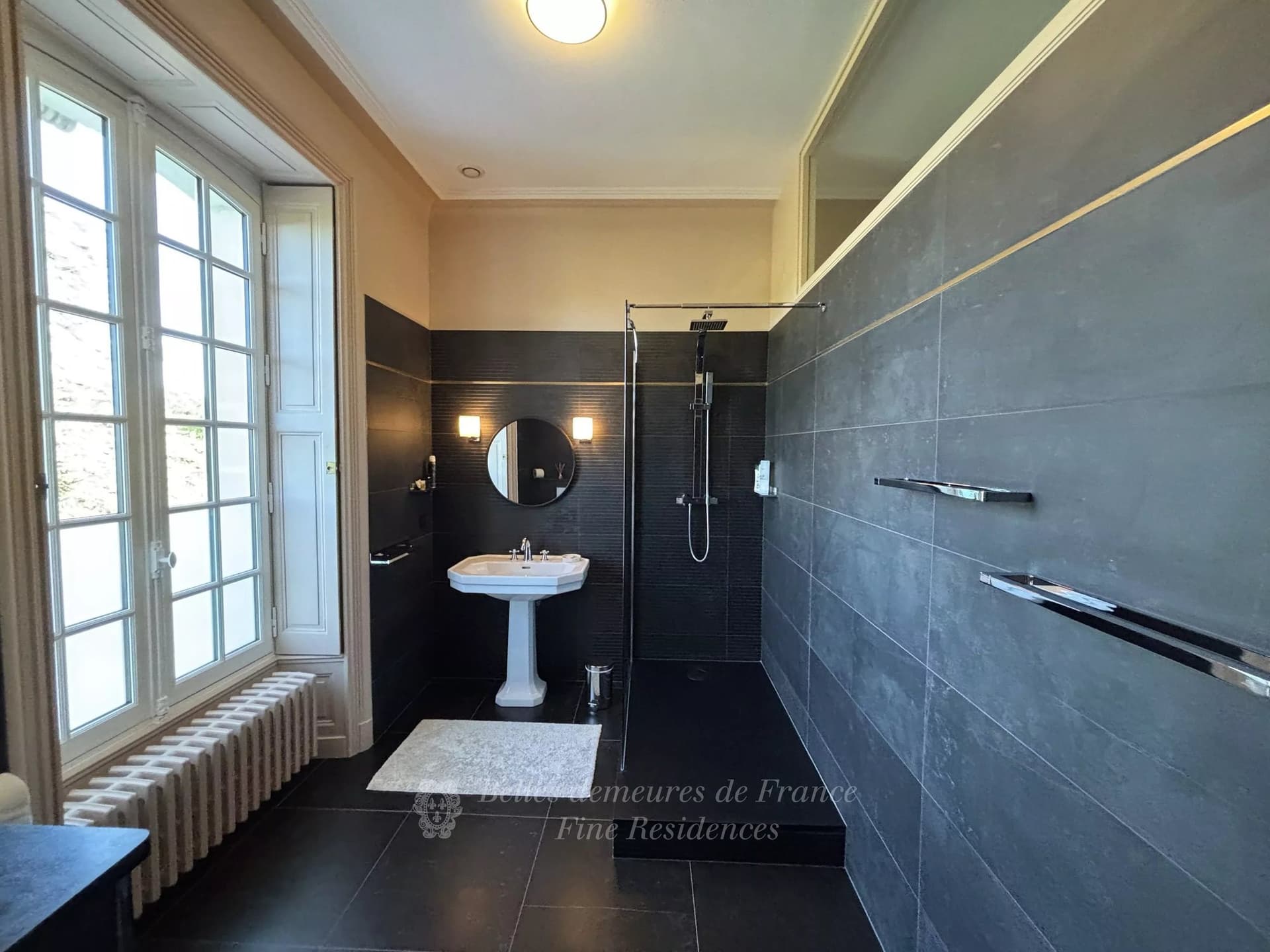1h30 From Paris By Tgv – An Exceptional Listed 16th/18th/19th Century Chateau With Annexes And A Swi 4