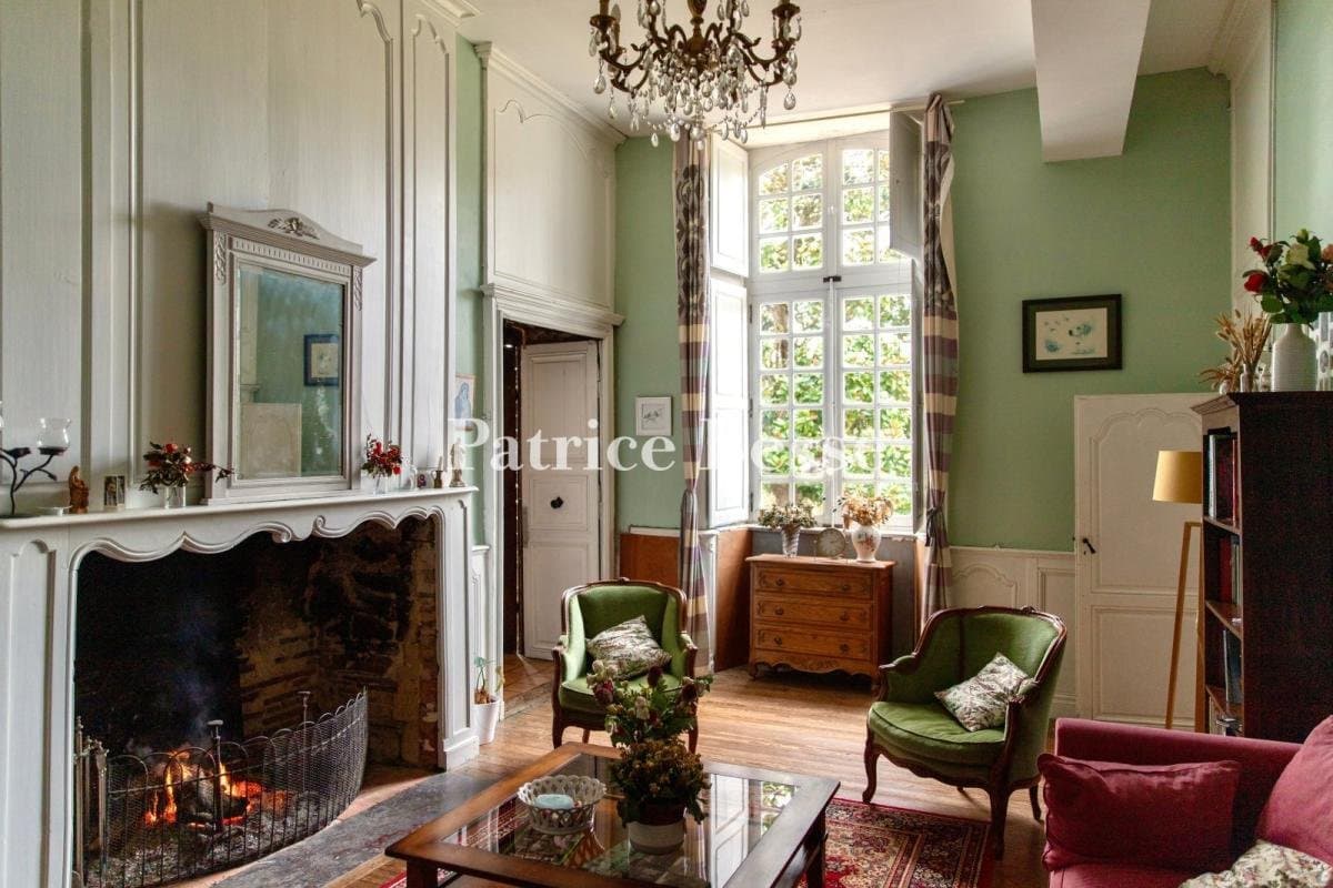A Chateau From The 17th And 18th Centuries, Listed As A Regional Historical Monument, On 2