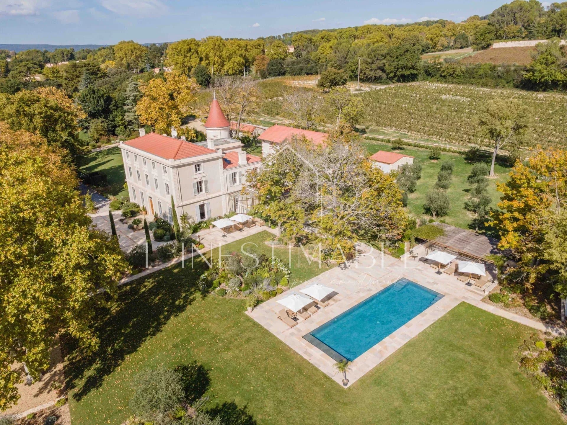 Aix En Provence Castle — Medieval Castle for sale in Provence-Alpes-Côte d'Azur, France