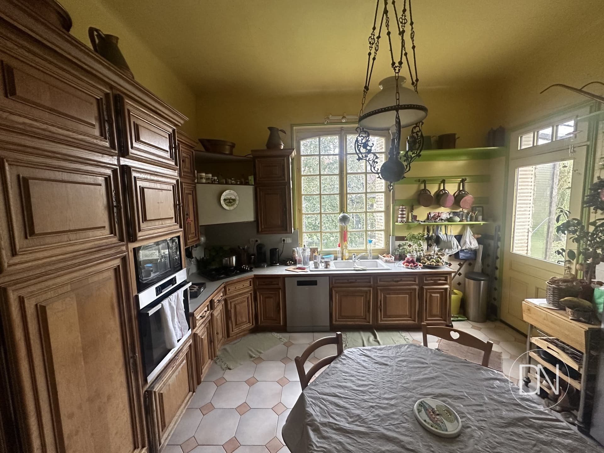 Anglo Norman Manor With Outbuildings, On 2.6 Ha, 10 Min From Gournay En Bray, Seine Maritime (76), F 3