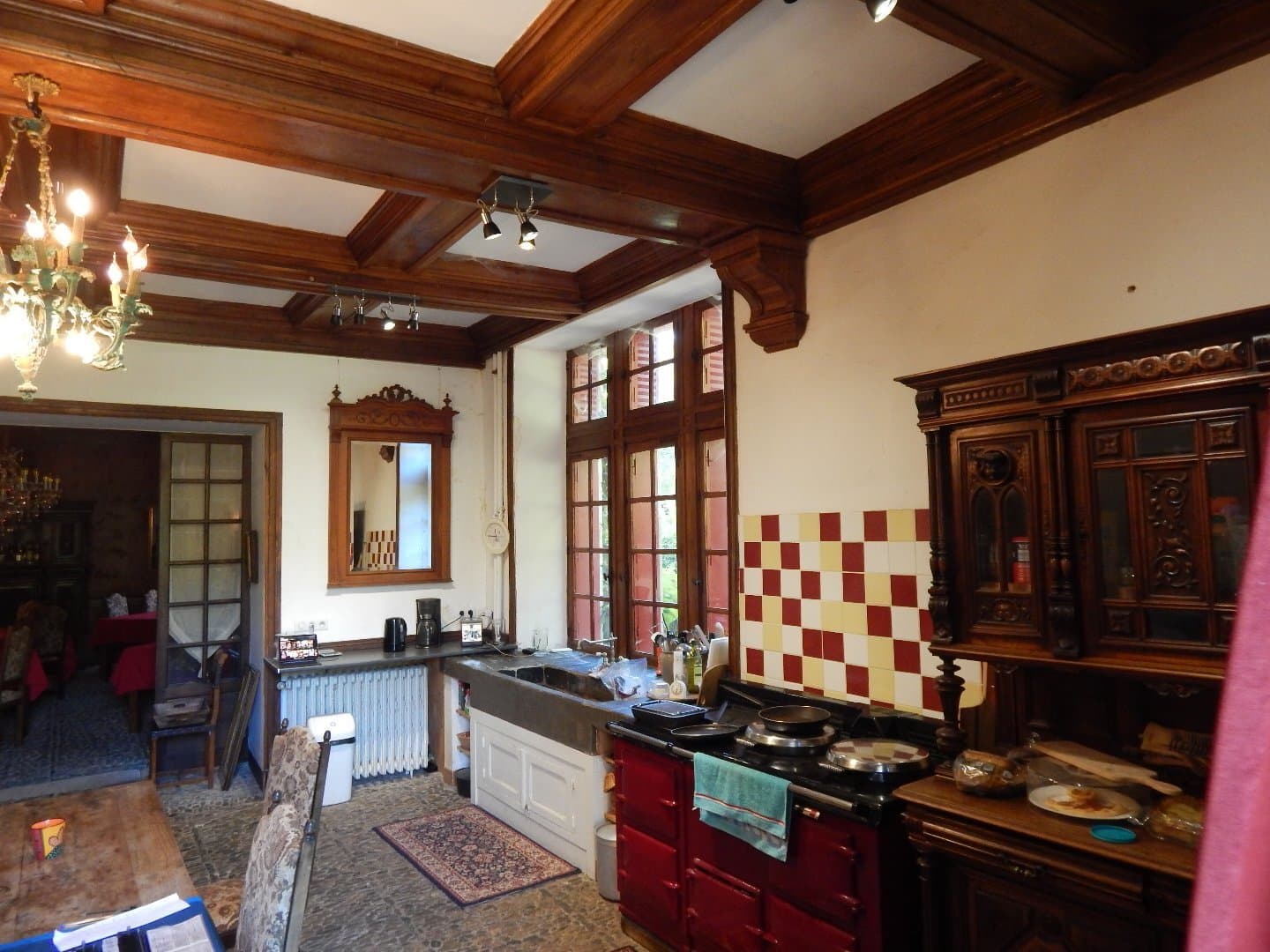 Beautifull Castle Hidden In The Countryside, 12 Bedrooms Plus 3 Independent Gites, Lake, Orchard On 2