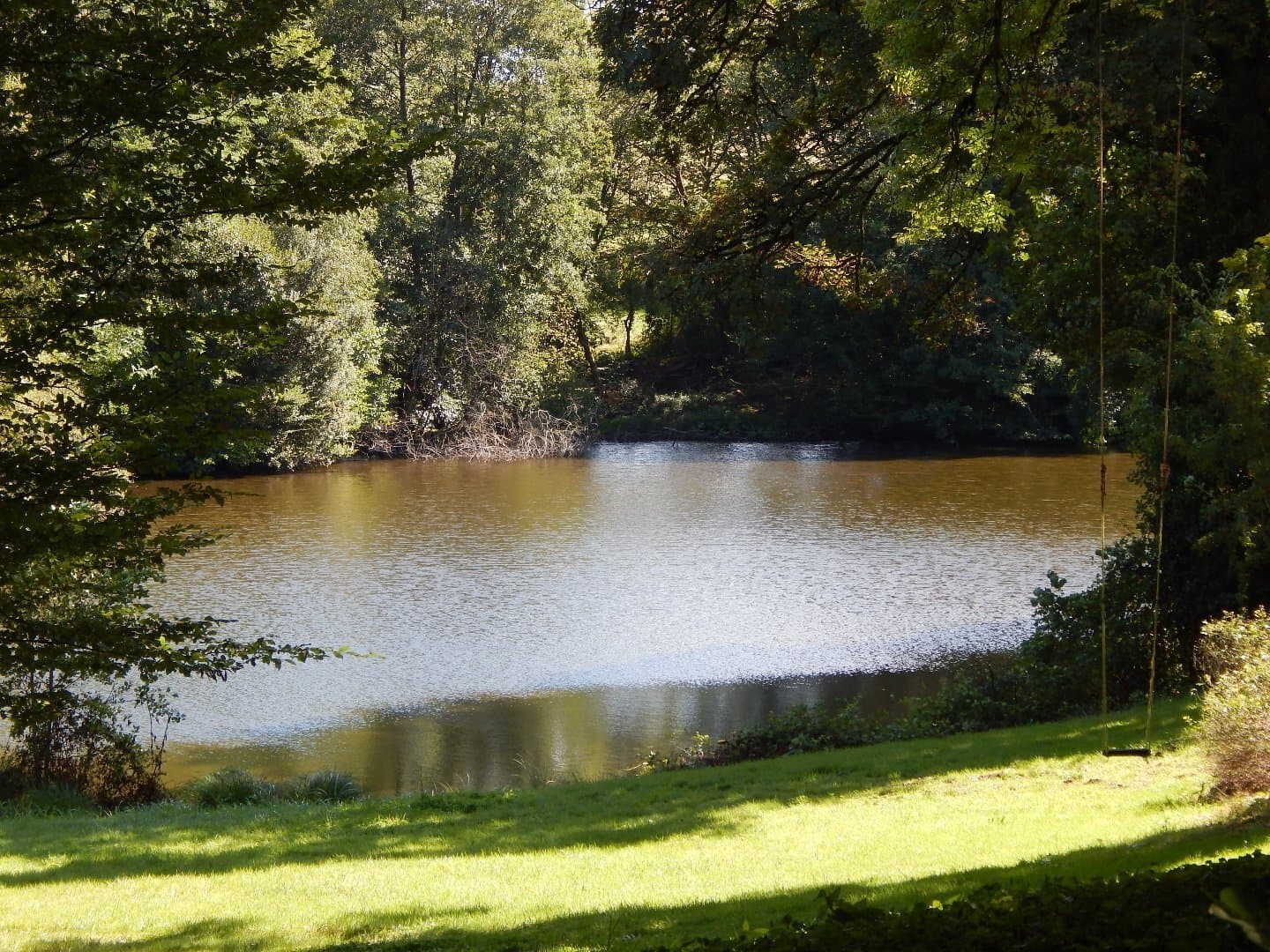 Beautifull Castle Hidden In The Countryside, 12 Bedrooms Plus 3 Independent Gites, Lake, Orchard On 5