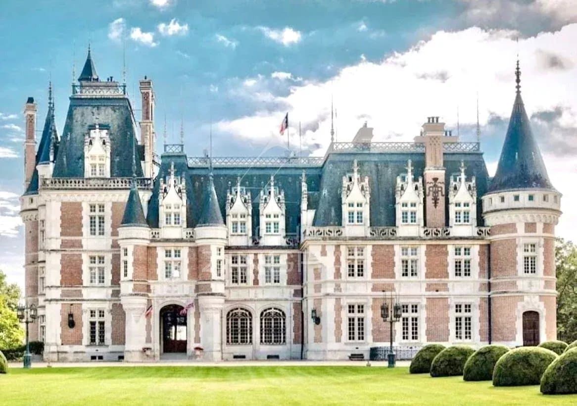 Castle 19th Century Perfect Conditions 5