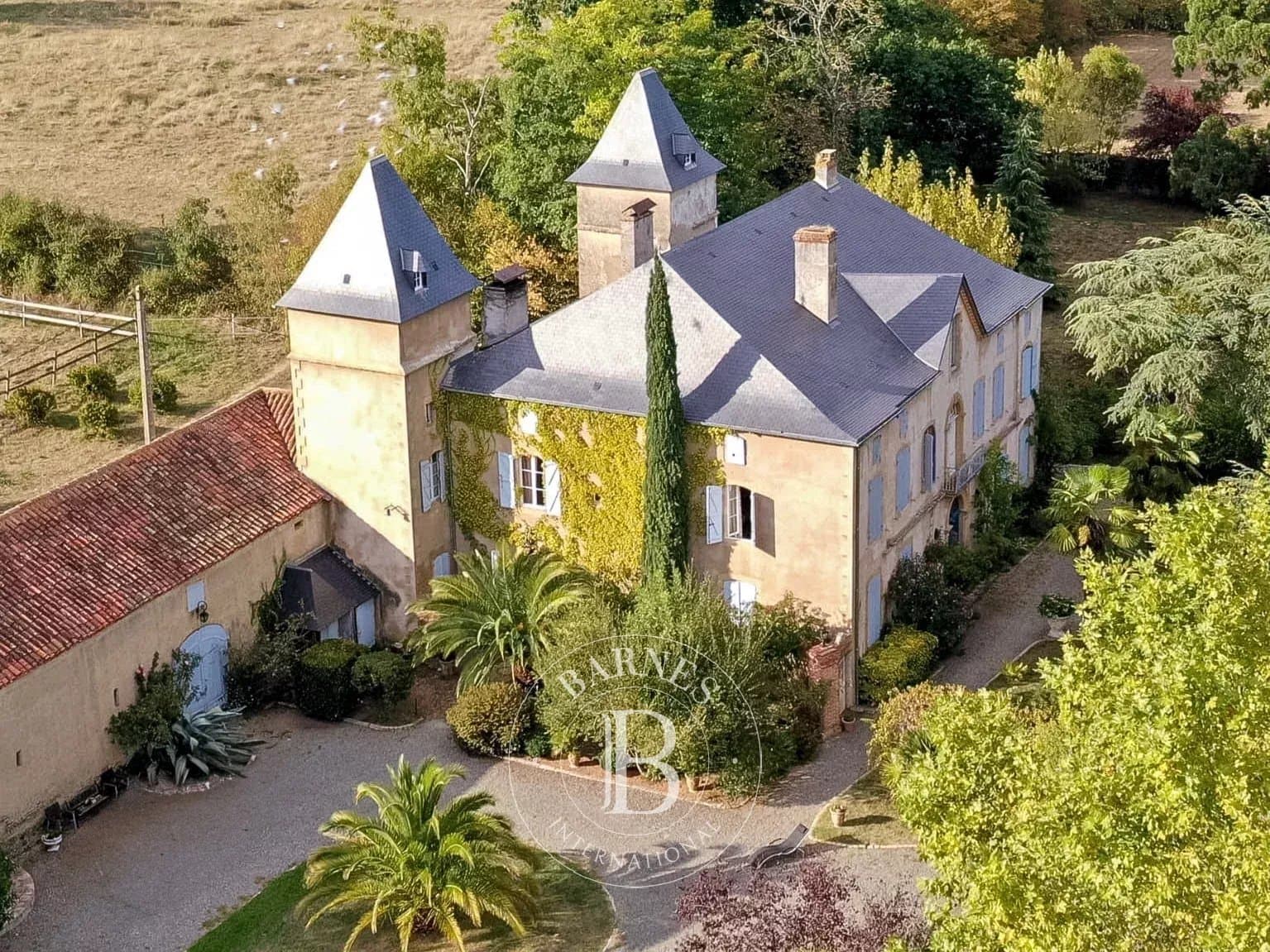 Charming 17th Century Château And Equestrian Estate On 8 Hectares