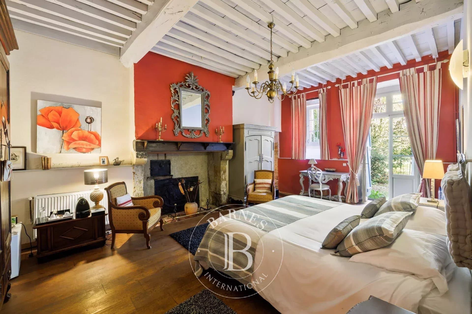 Charming 17th Century Château And Equestrian Estate On 8 Hectares 4