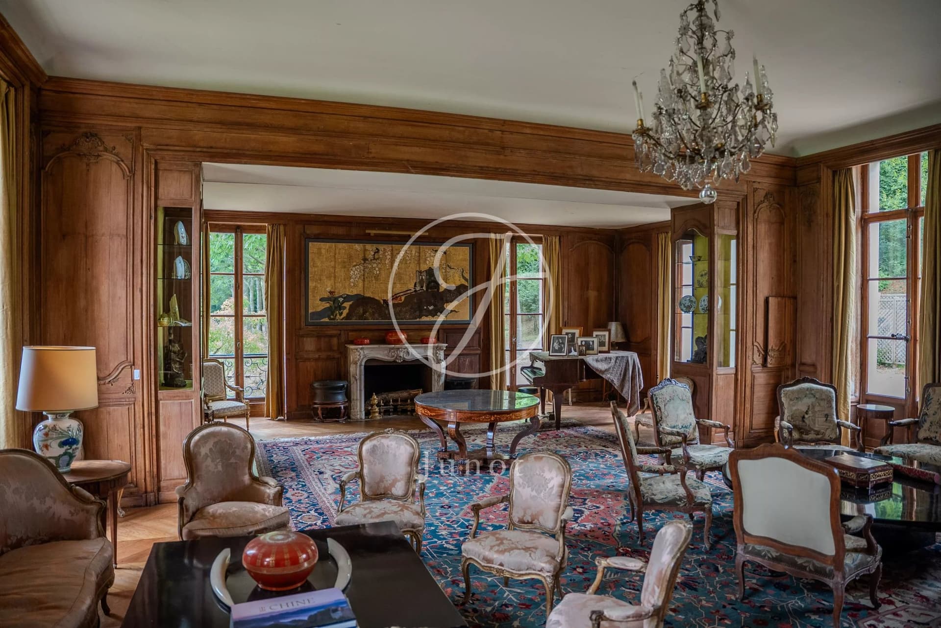 Château Saint Nom La Bretèche 1074.0 Sqm 10 Bedrooms 2