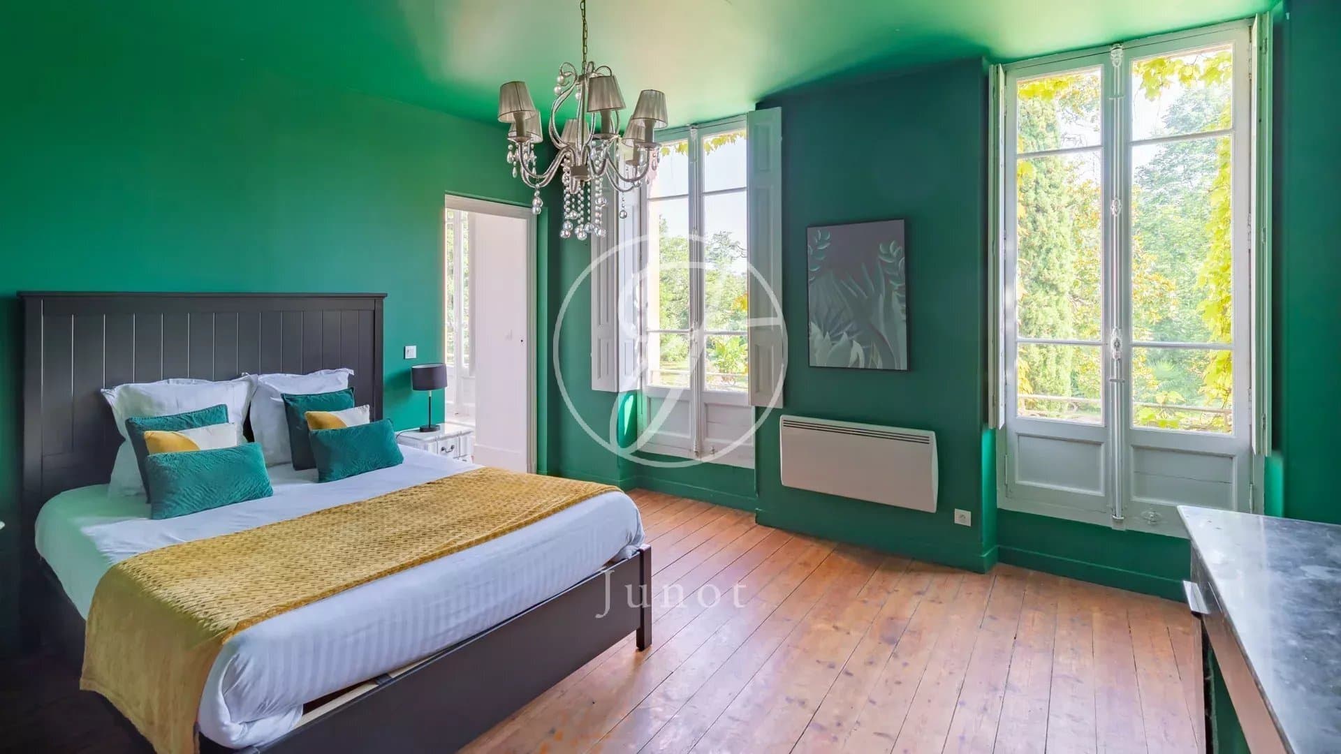 Château Toulouse 684.0 Sqm 12 Bedrooms 2