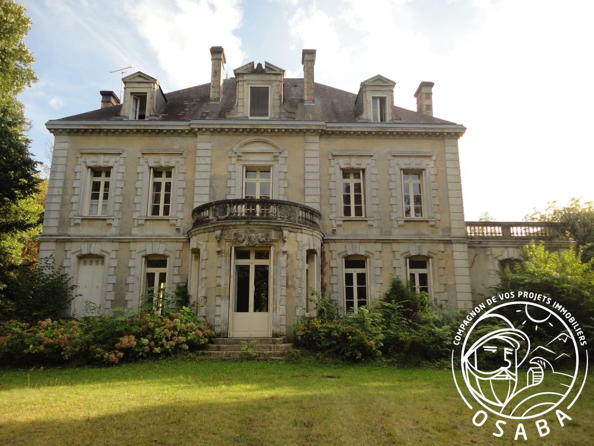 Dax Château — Château for sale in Nouvelle-Aquitaine, France