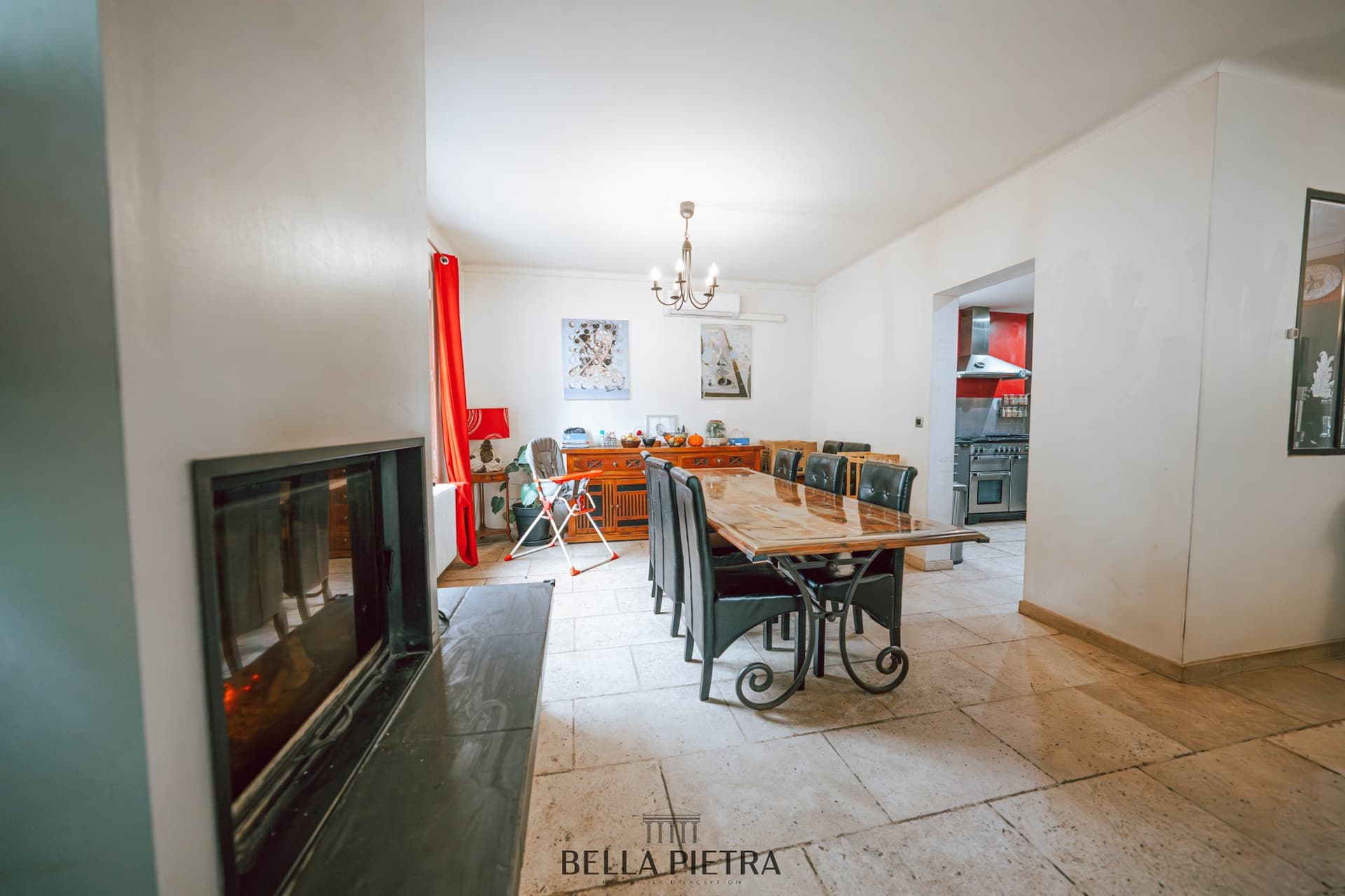 Domaine De 351m² Habitables Sur Un Parc De 1,5ha 3