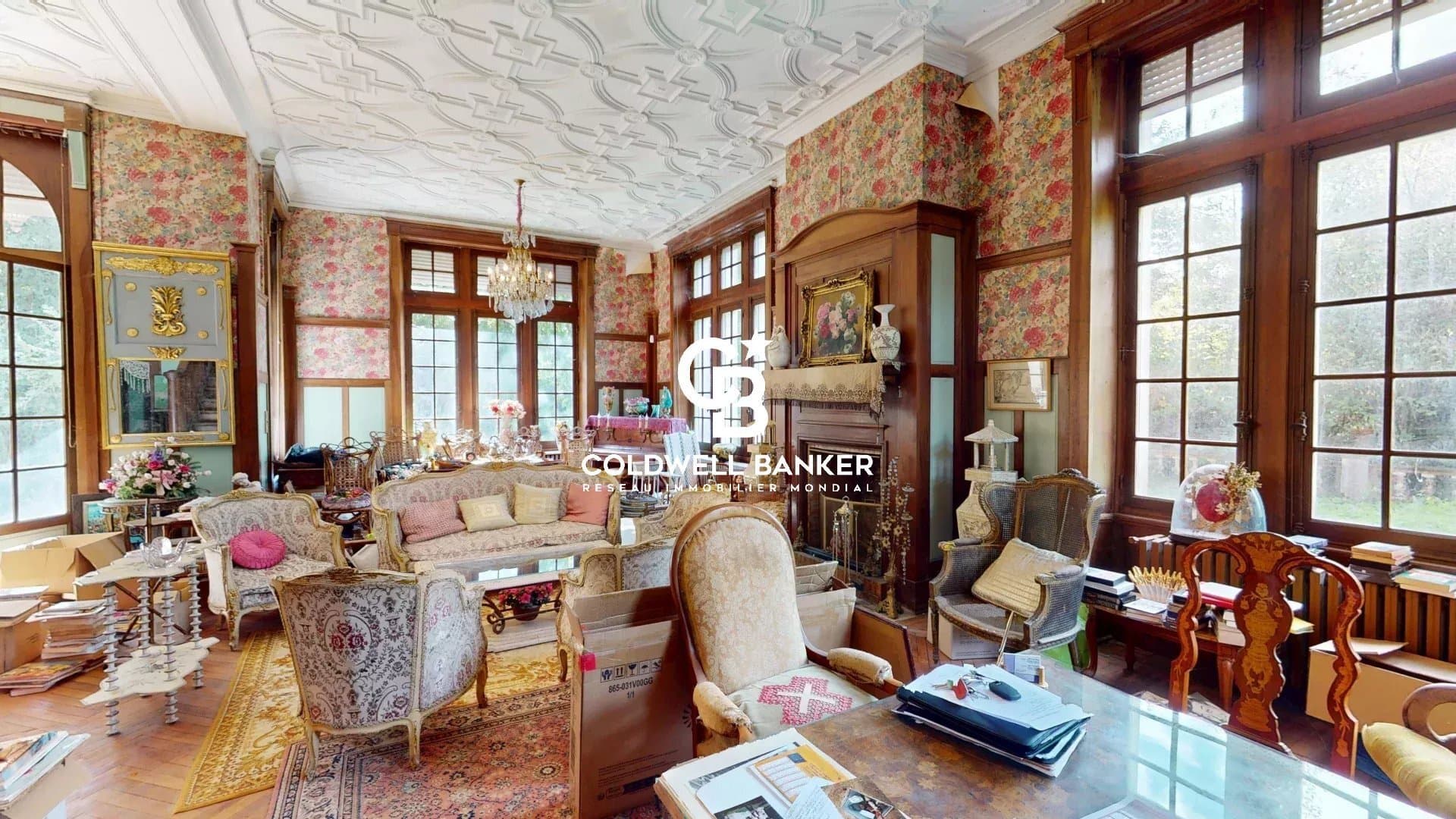 Early 20th Century Character Château In The Heart Of The Quercy Blanc 5