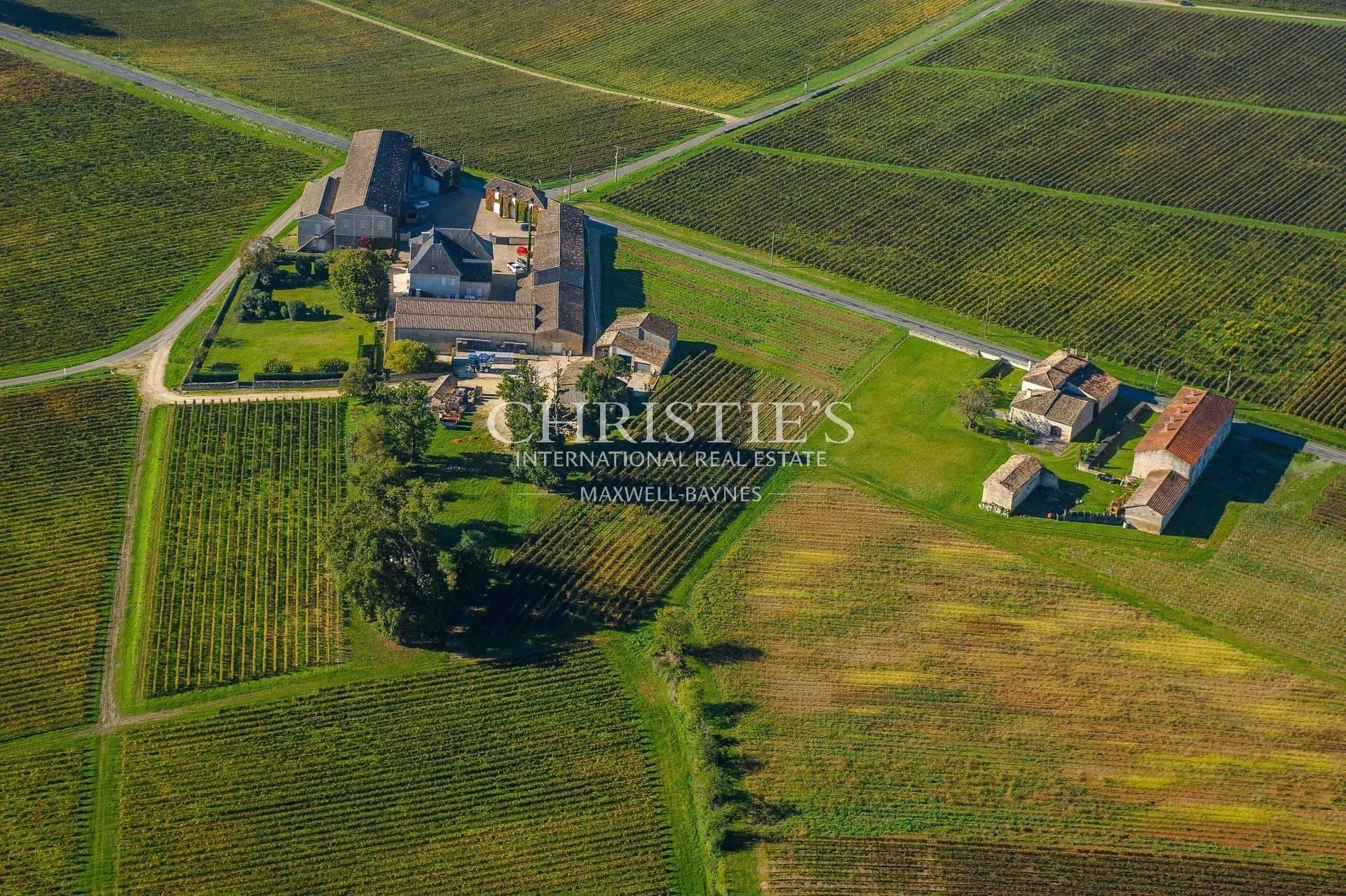 Elegant 19th Century Château Near Saint émilion – Authenticity, Refinement And Exceptional Potential 5
