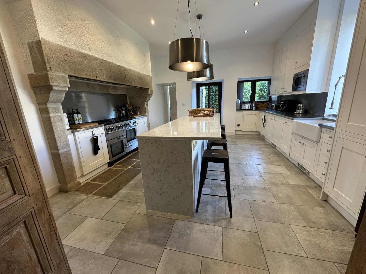 Fully Renovated Stunning Eight Bedroomed Chateau Set In Beautiful Grounds 3