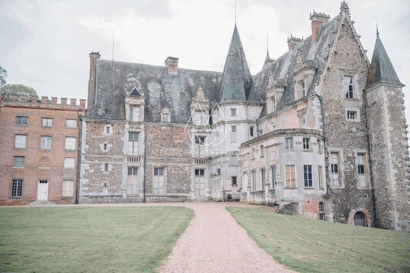 Gigantic 15th Century Castle 140km From Paris On 40 Hectares