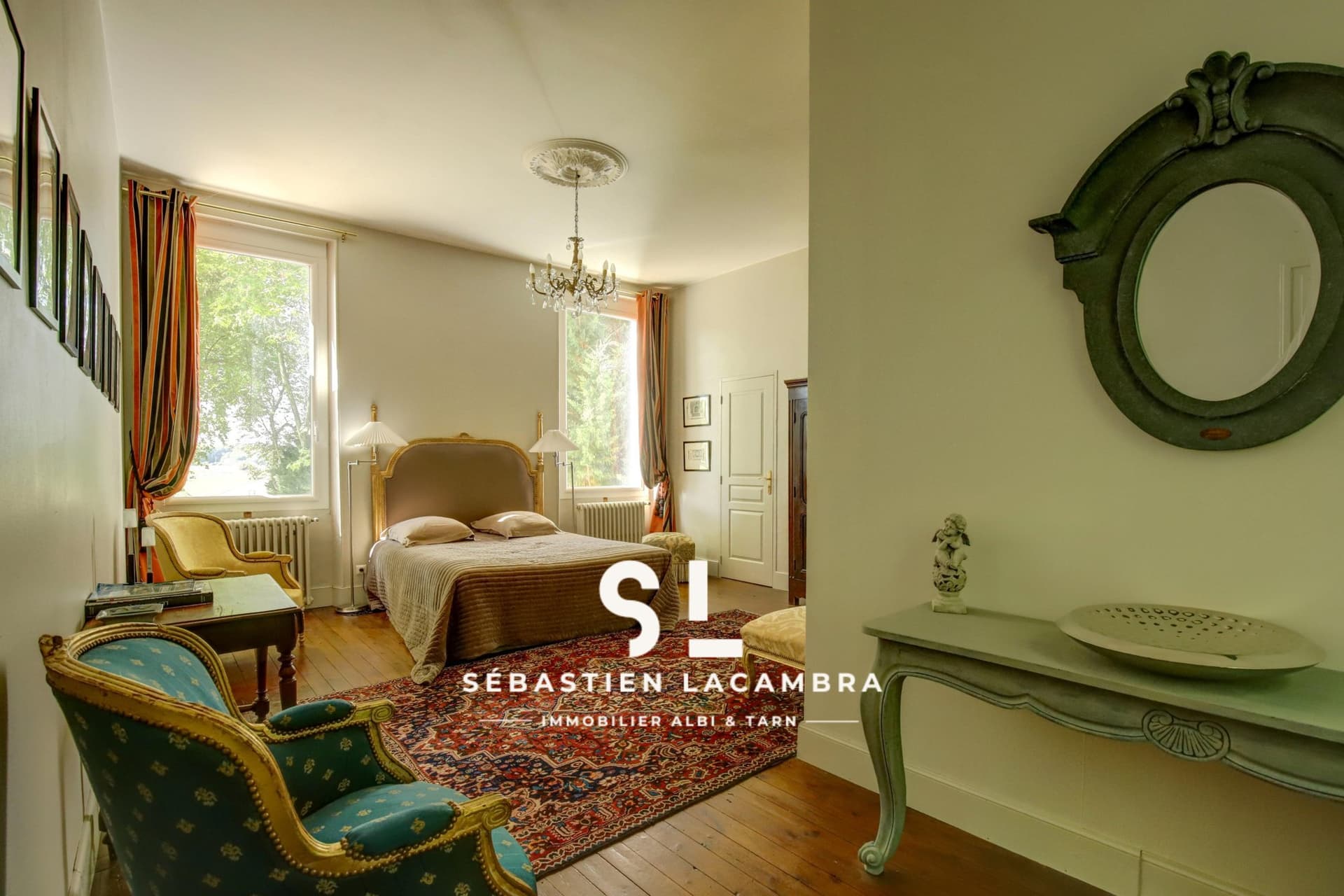 Historic 10 Room Residence 17th Century Chartreuse, 2.9 Ha Park, 220 M² Terrace, Swimming Pool & D 4