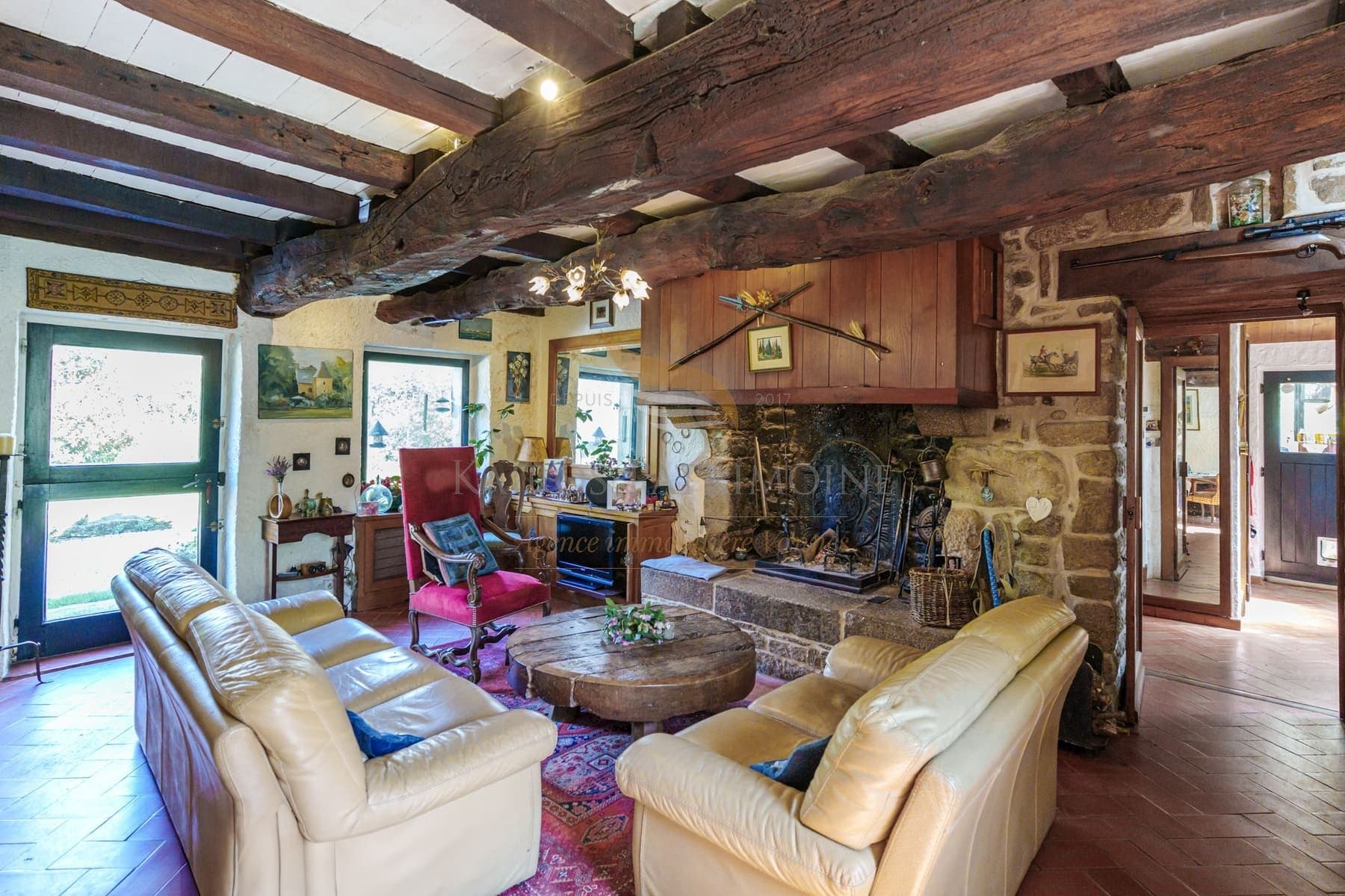 Small Manor With Beautiful Outbuildings In The Heart Of A Countryside Park 2