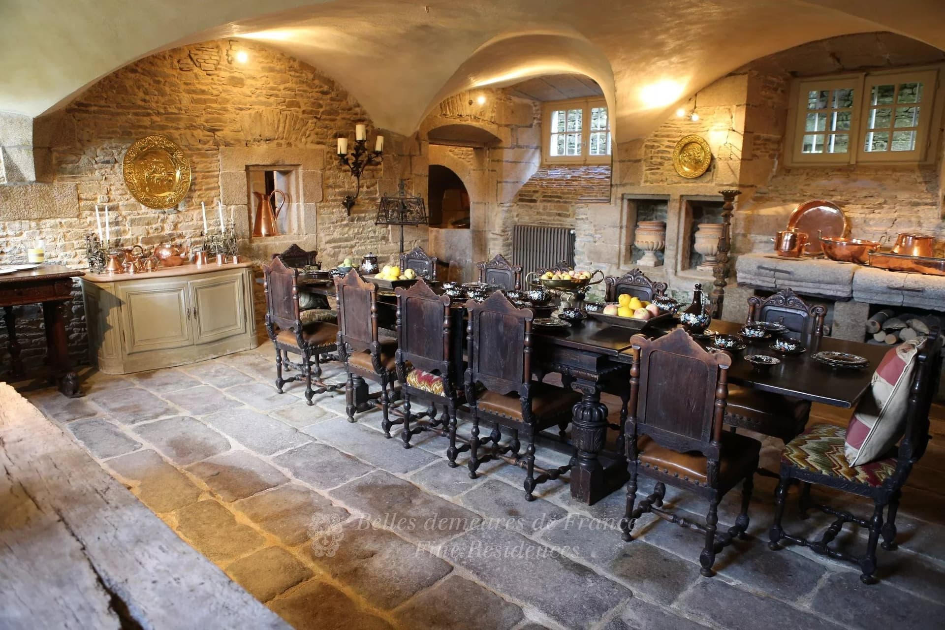 Sole Agent – An Architectural Gem Close To The World Famous Mont Saint Michel On The Normandy Coast 4