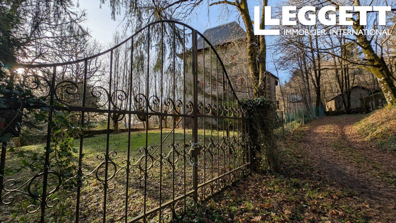 Tarn: Exceptional, Anglès, Magnificent Property With Castle, Outbuildings, Park, And Land Around 6.1