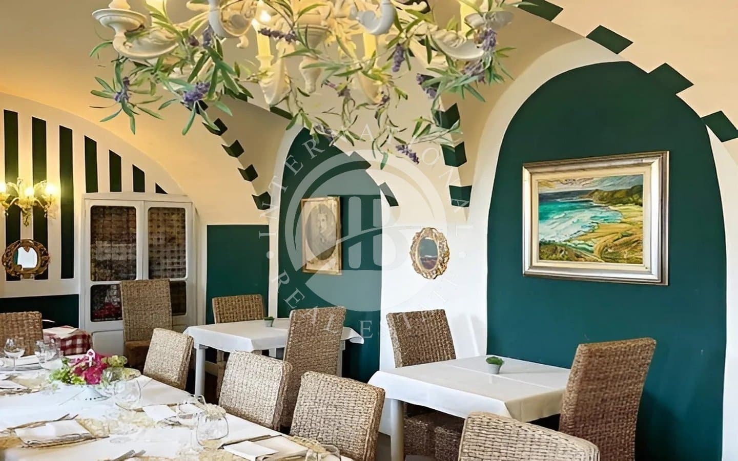 17 Th Century Renovated Castle With Pool Overlooking Lake Sirio, Ivrea 2