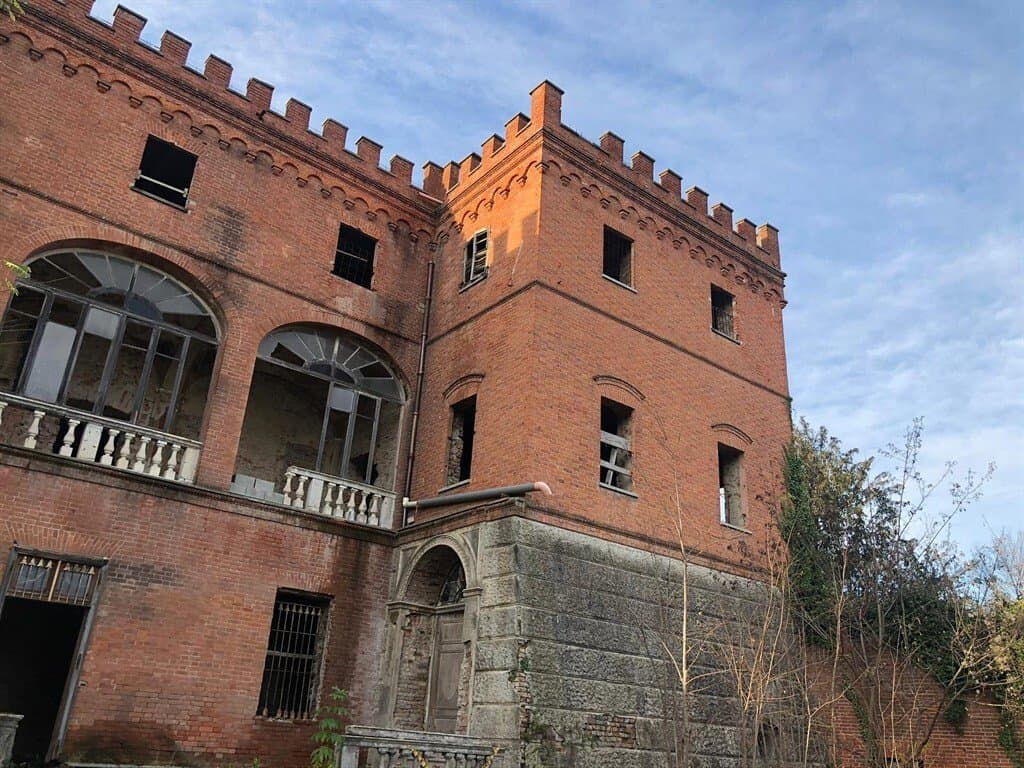 Asti Castle
