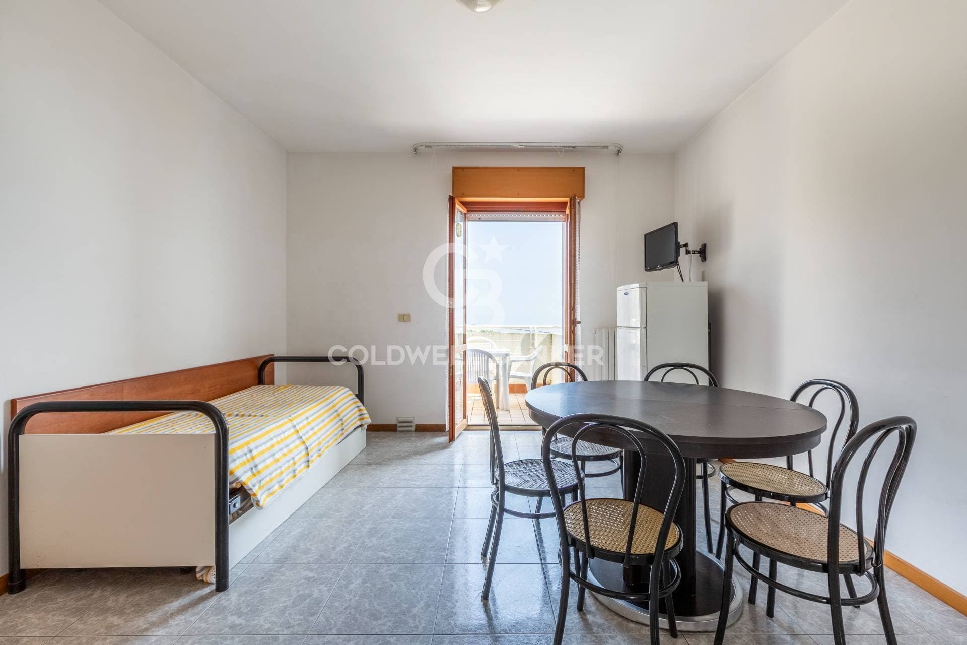 Borgo In Vendita A Massignano 2