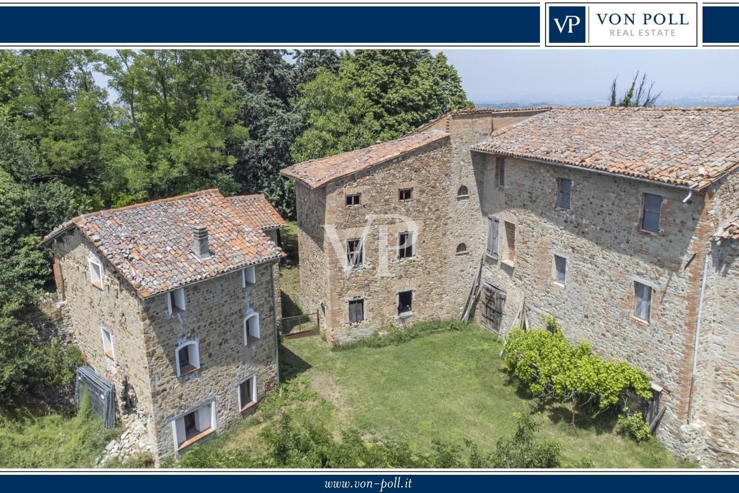 Castello DI Fiagnano A Casalfiumanese: Tra Bellezza, Storia E Magia — Medieval Castle for sale in Emilia-Romagna, Italy