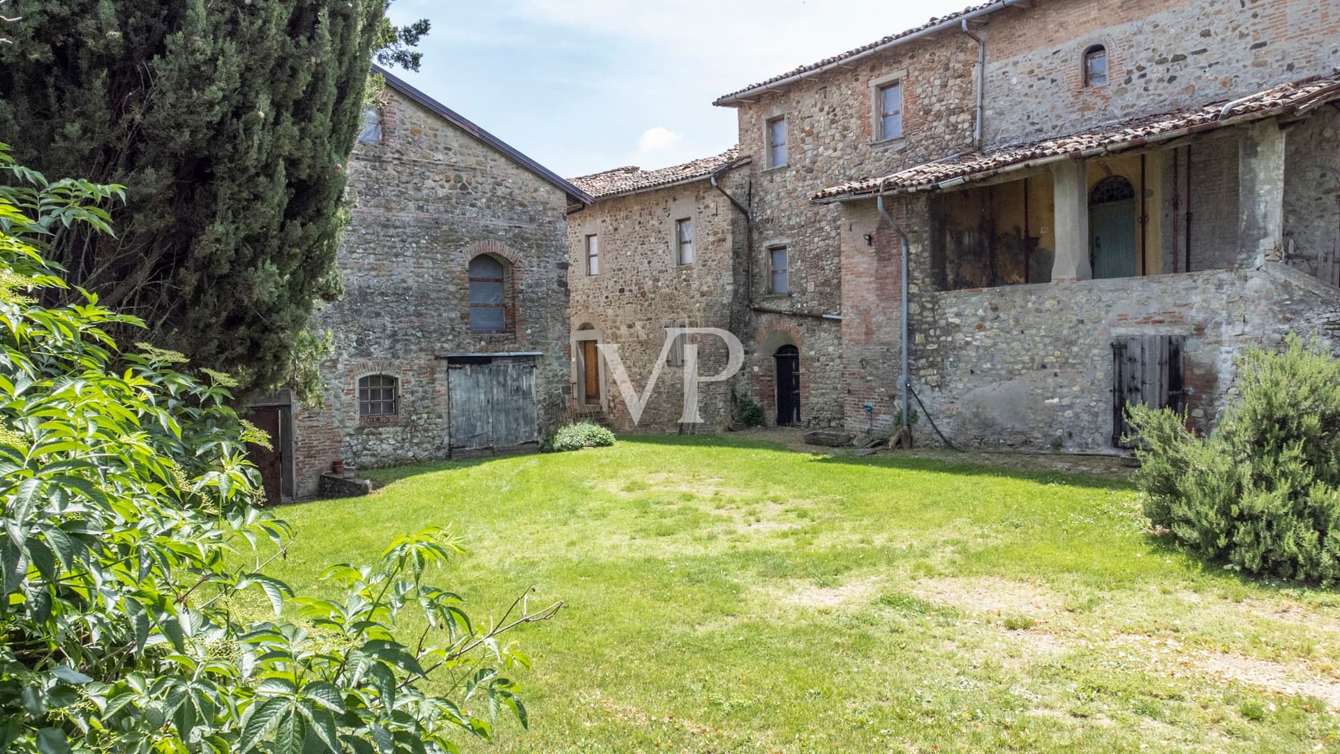 Castello DI Fiagnano A Casalfiumanese: Tra Bellezza, Storia E Magia 3