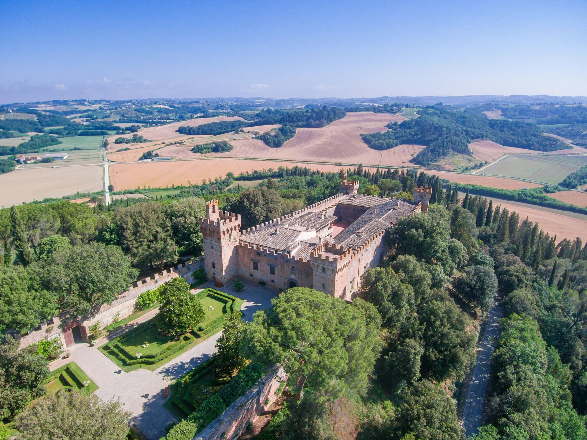 Castello DI Oliveto 4