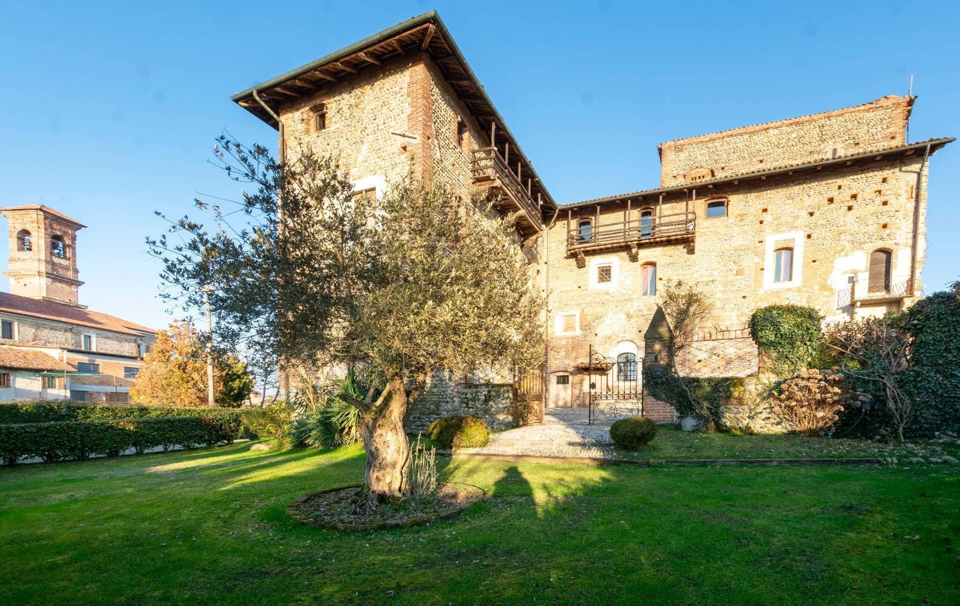 Castello In Vendita A Castelletto Cervo 3
