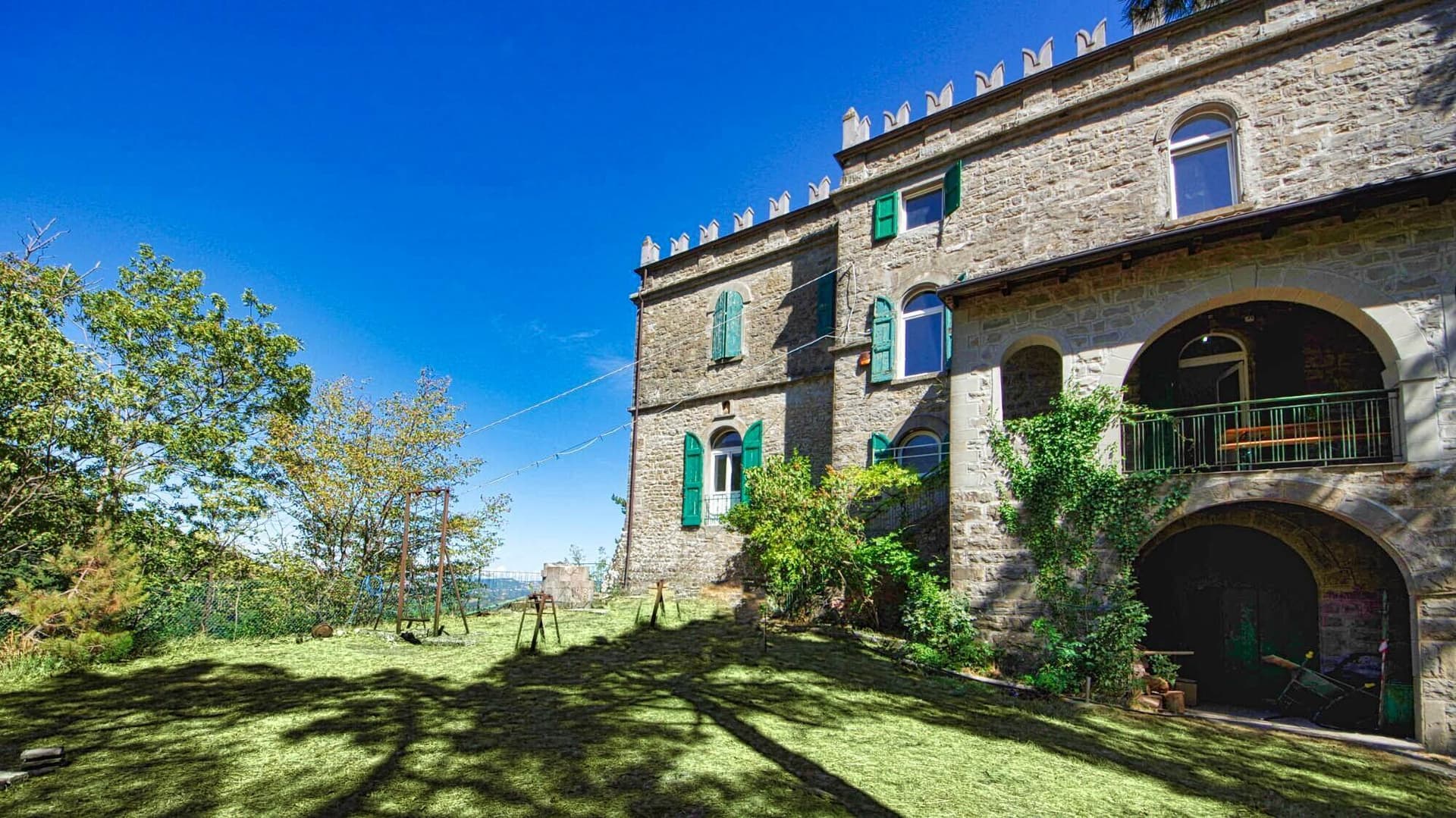 Castello In Vendita • Alto Reno Terme 4
