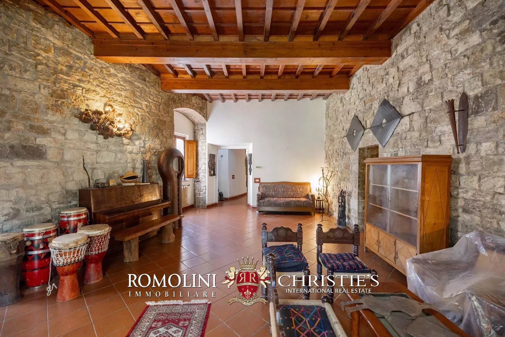 Castle For Sale In A Panoramic Position In Chianti Classico 2
