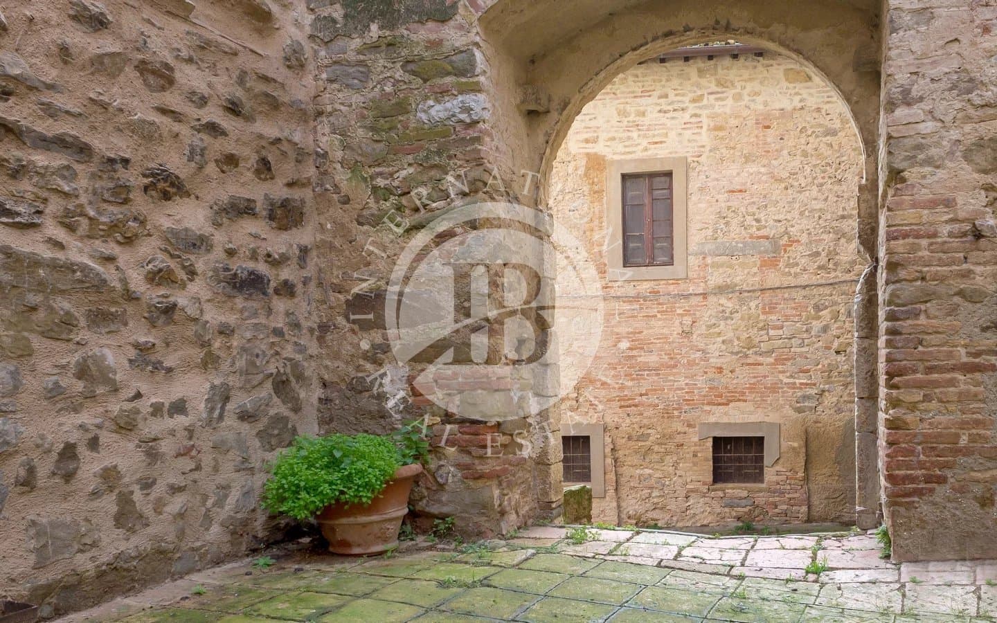 Charming Medieval Castle With Tower In Nestore Valley, Sant'apollinare 5