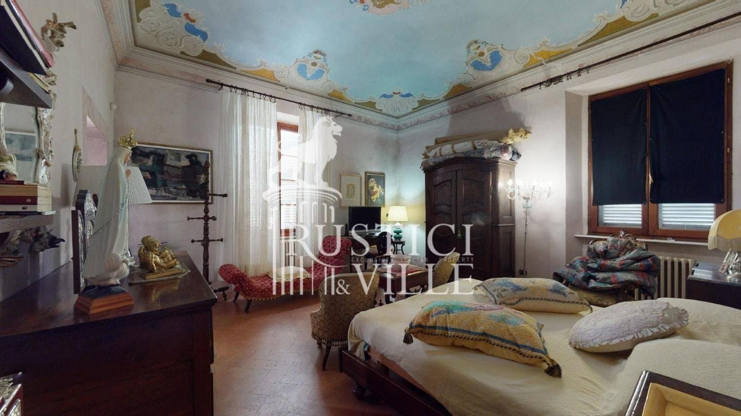 Edificio Storico In Vendita A Cascina Composto Da 20vani 4