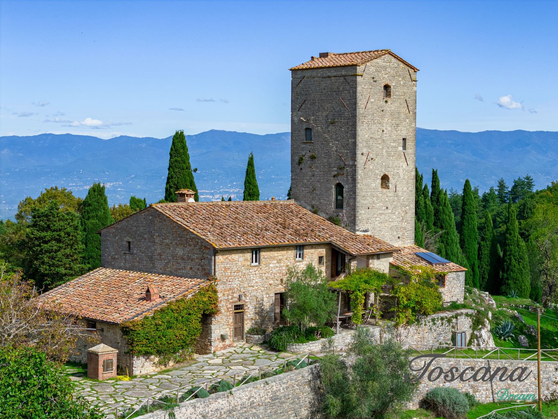 Gaiole In Chianti: Medieval Tower With Private Pool