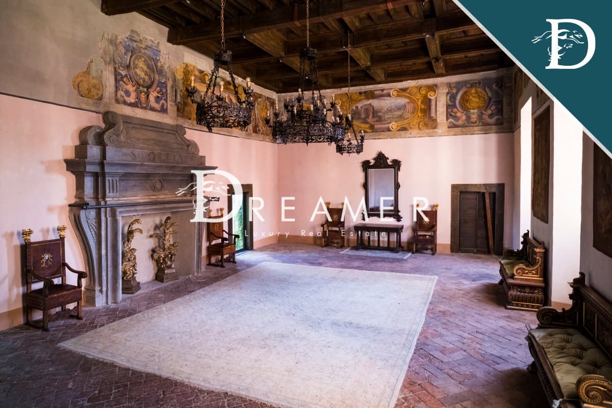Impressive 18th Century Castle Near Rome 3