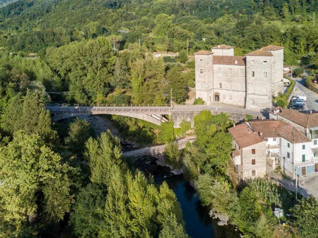Licci Castle A Private Hidden Tuscan Ancient Castle By Dimore Camisa 5