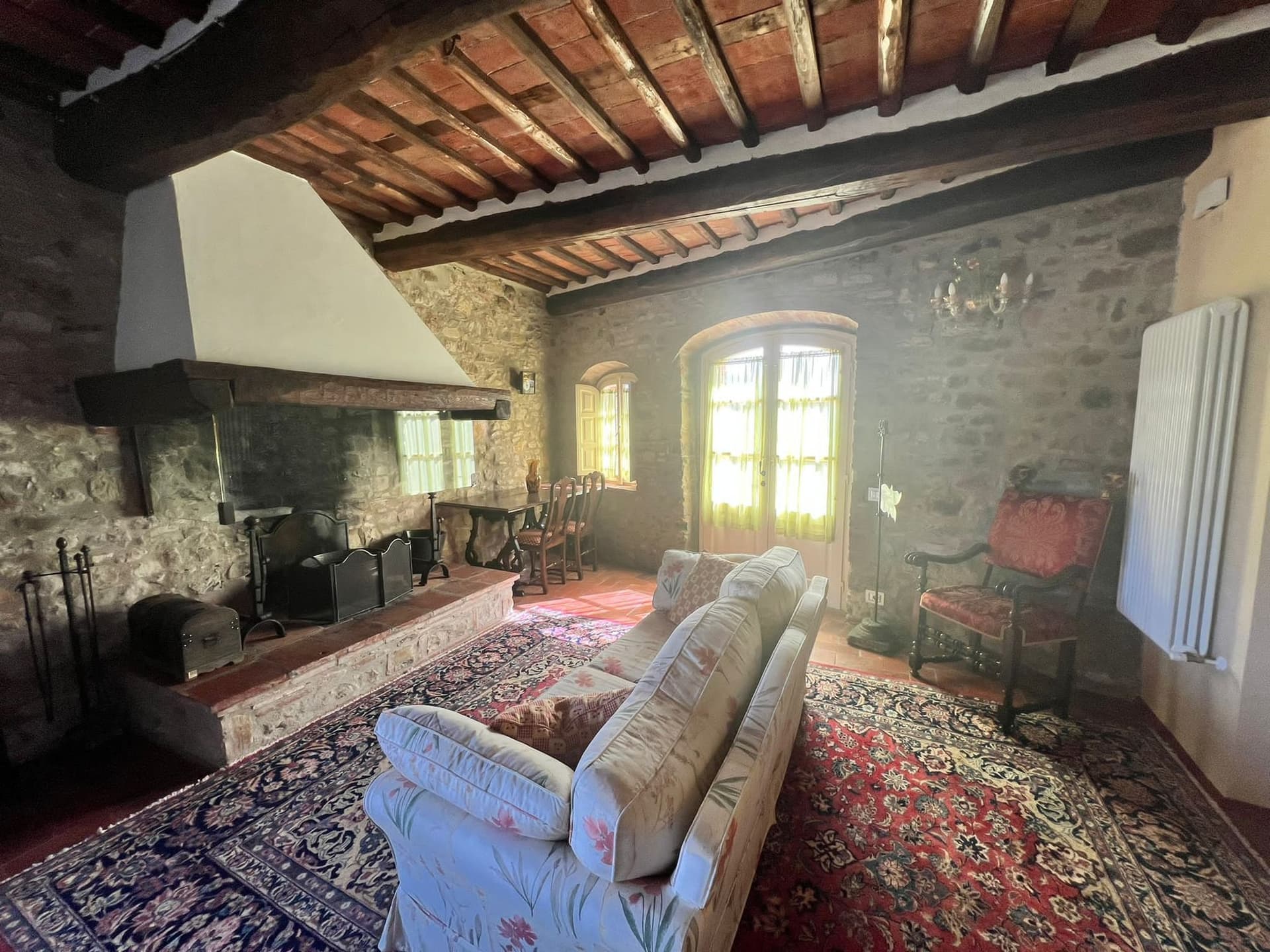 Luxurious Farmhouse Castle Of Mammoli 2