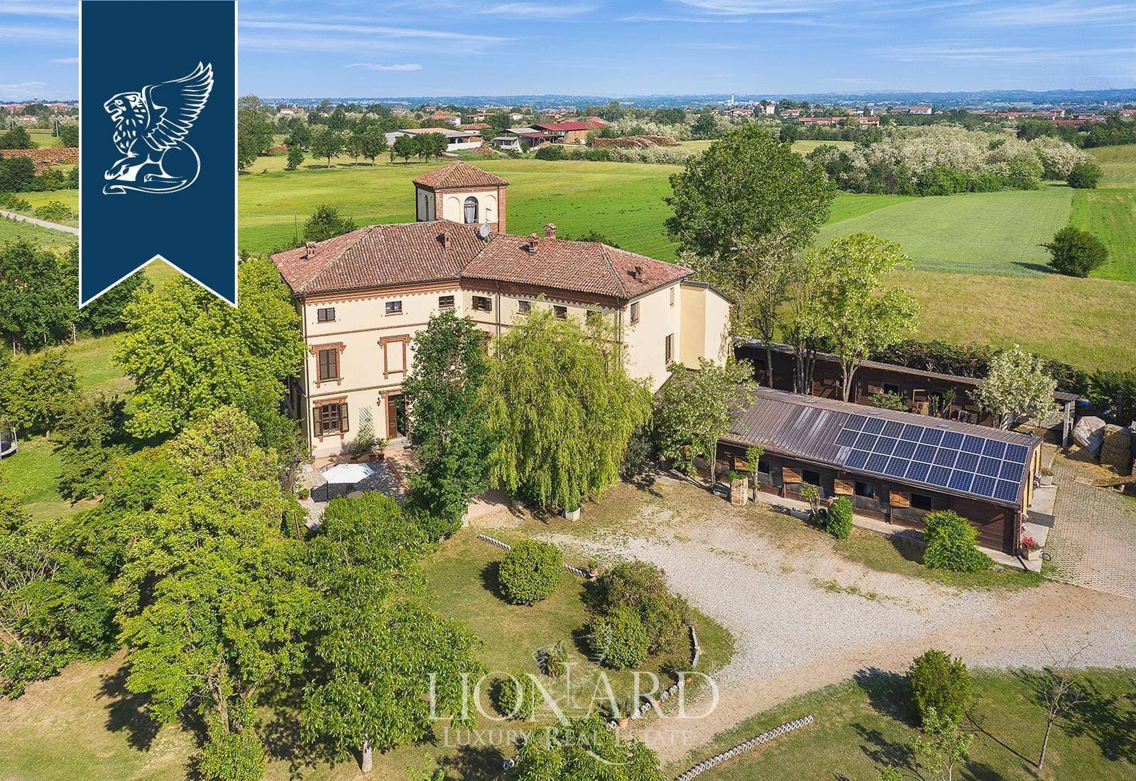 Luxurious Property With Stables In Monferrato — Medieval Castle for sale in Piedmont, Italy