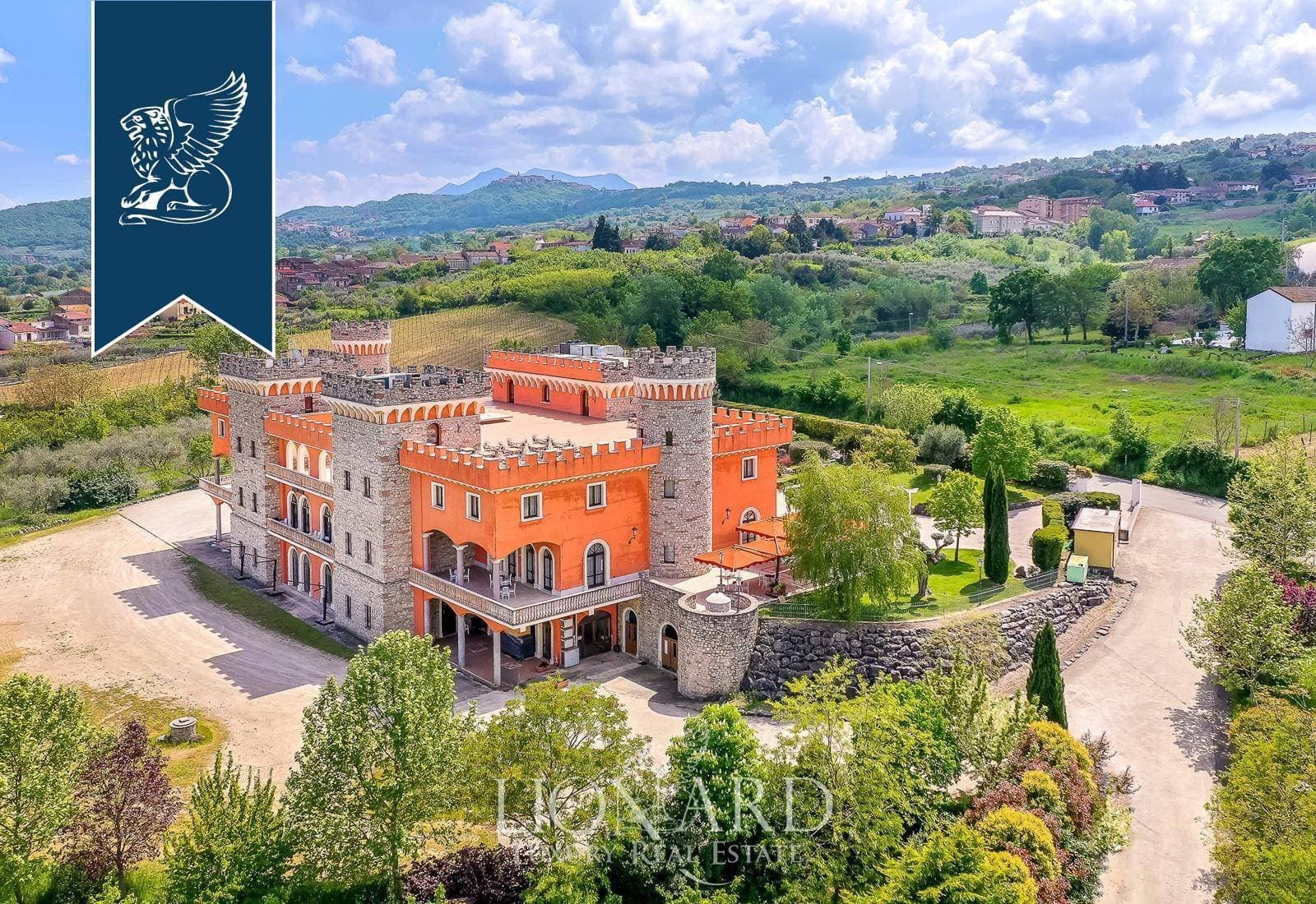 Luxury Castle For Sale In The Heart Of Campania 3