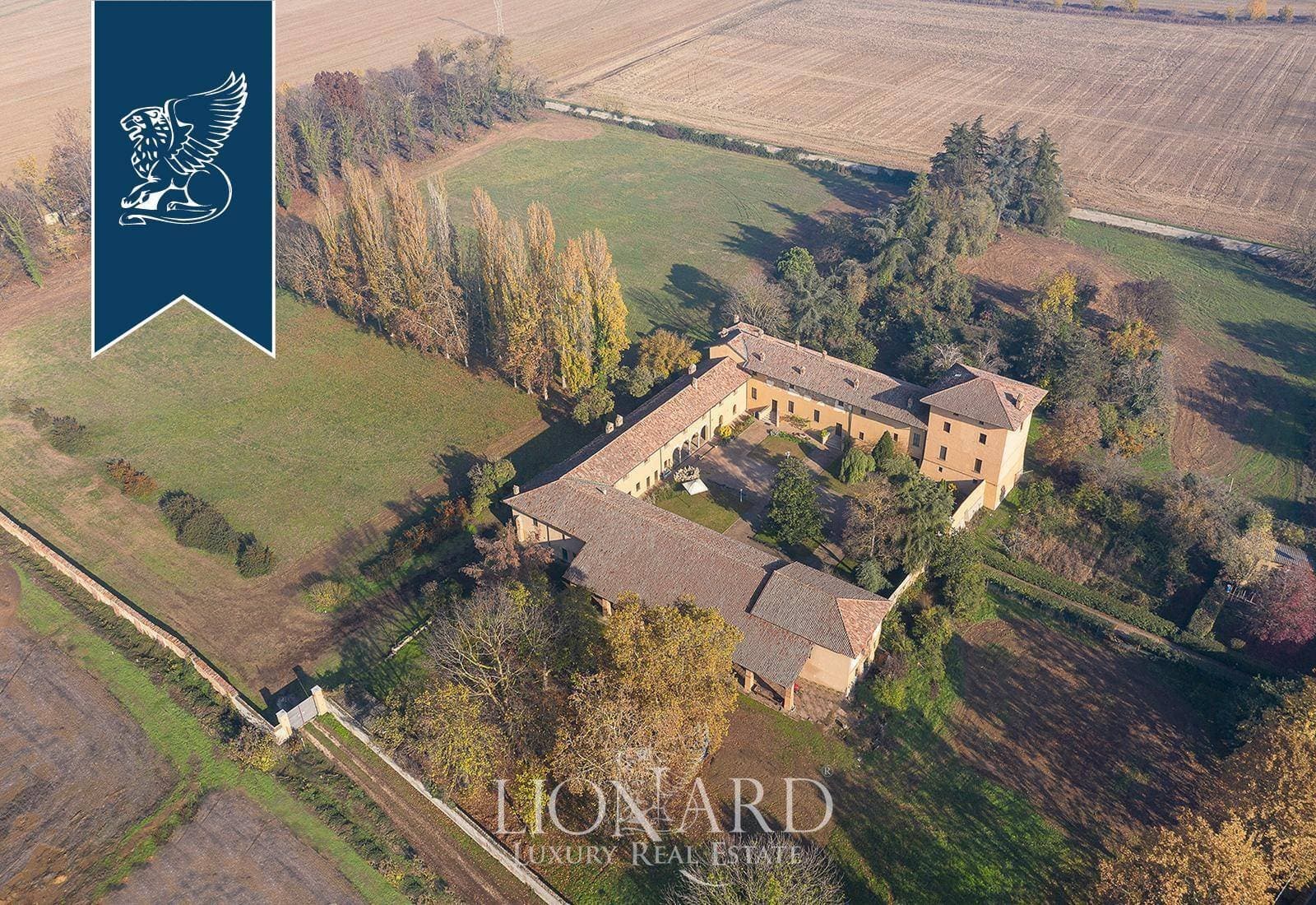 Majestic 16th Century Castle Between Milan And Pavia 3