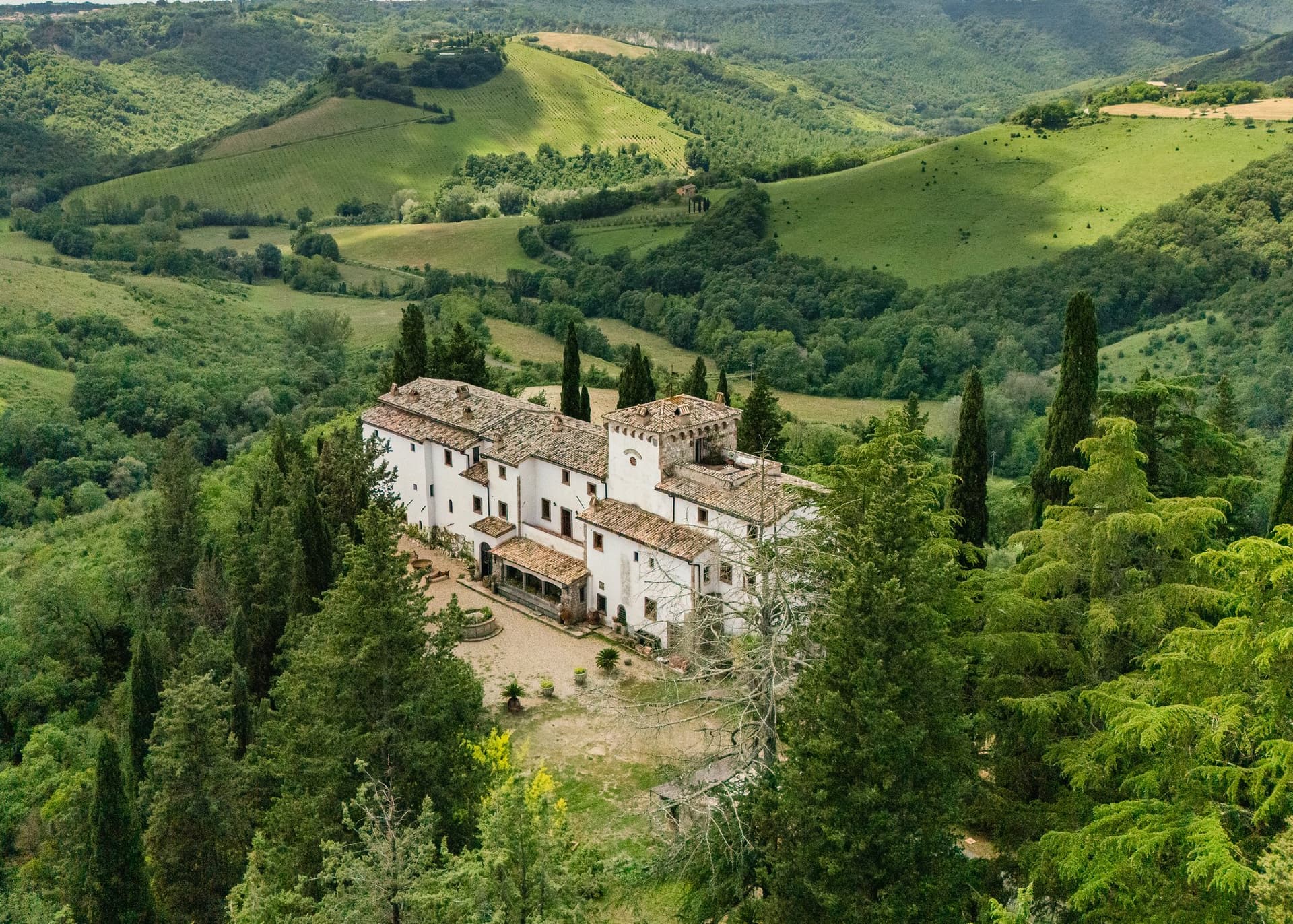 Majestic Estate In One Of The Most Romantic Areas Of Central Italy