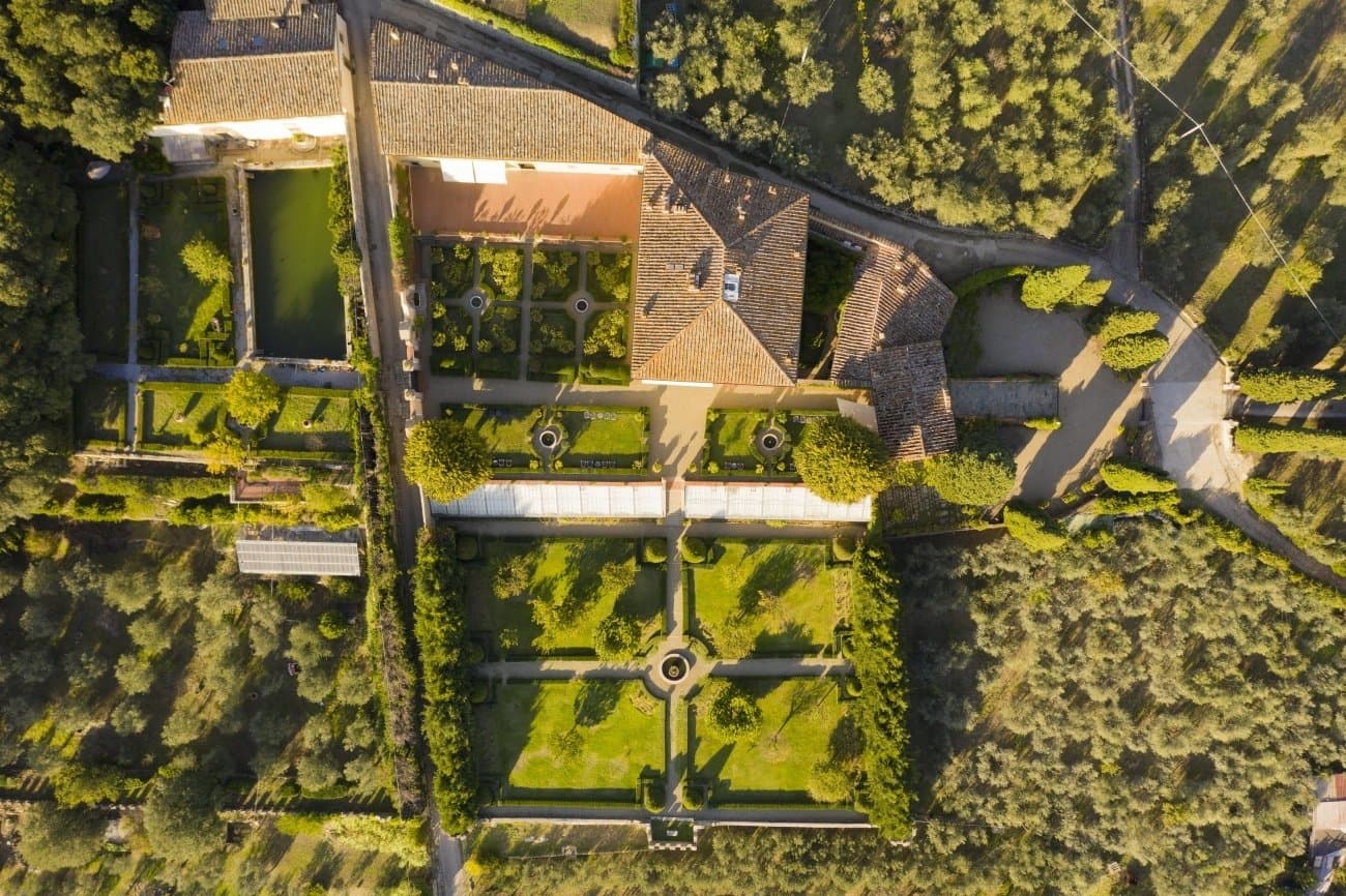 Majestic Medici Villa In The Florentine Hills