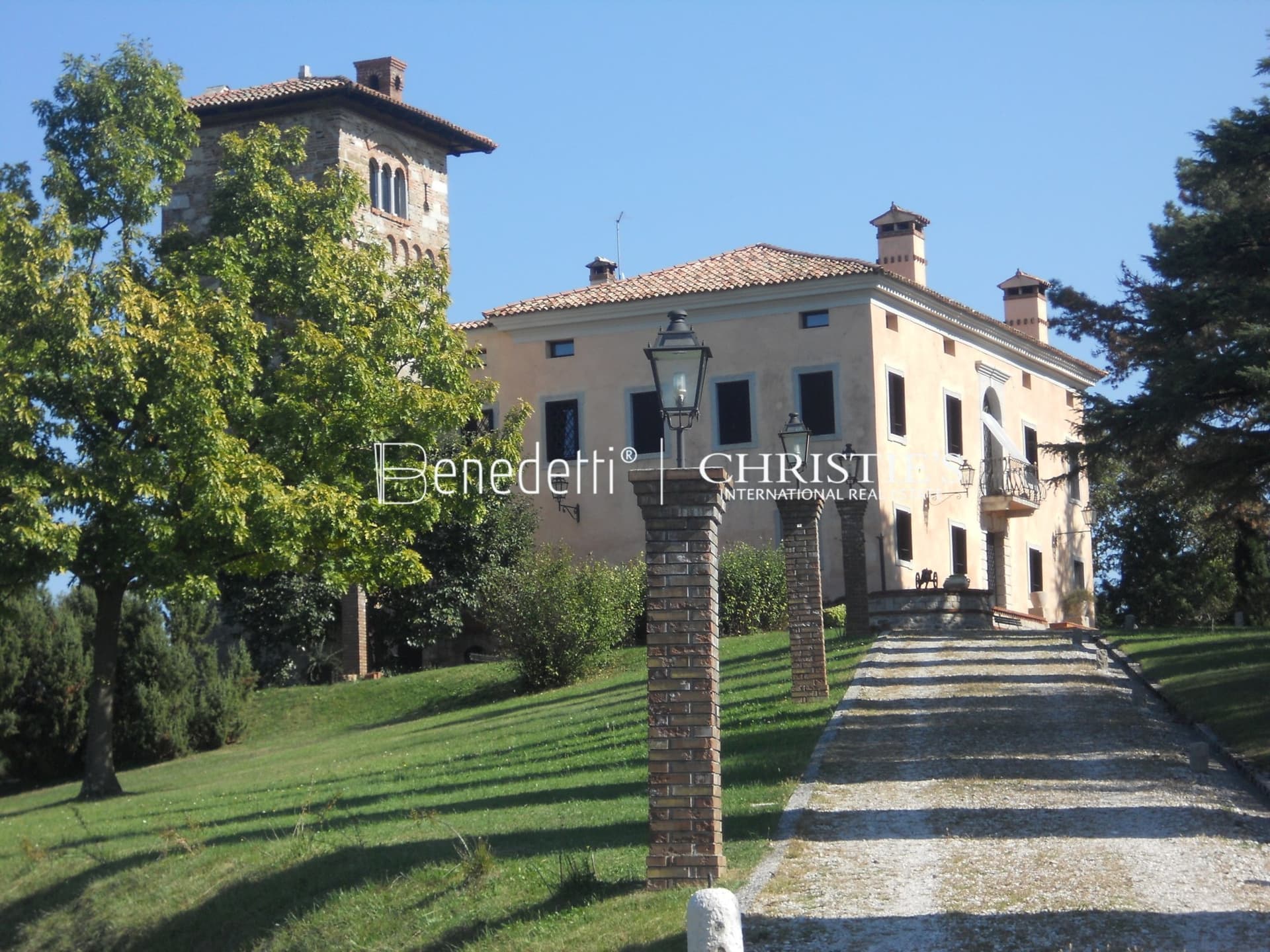Majestic Palace In Friuli — Medieval Castle for sale in Friuli-Venezia Giulia, Italy