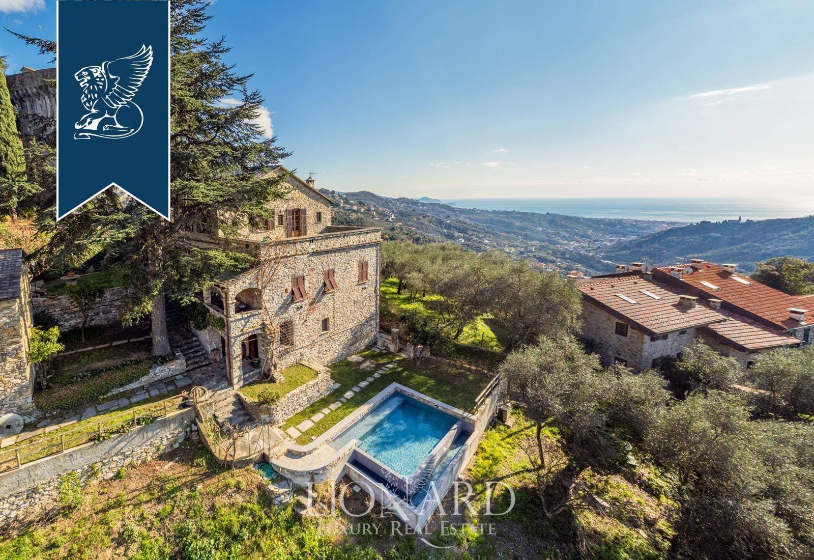 Majestic Sea Facing Castle In Chiavari — Medieval Castle for sale in Liguria, Italy