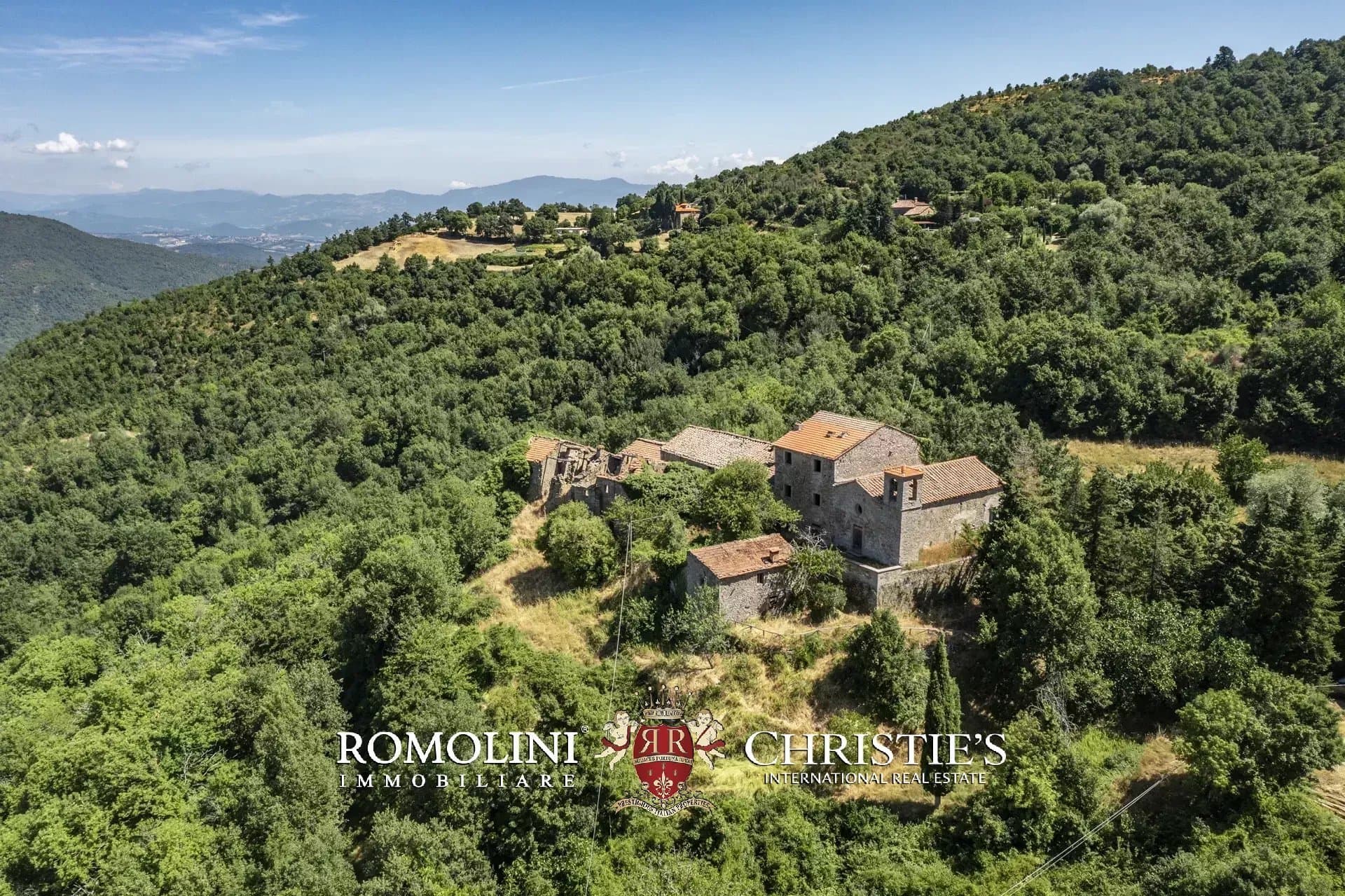 Medieval Castle To Be Restored For Sale In Arezzo, Tuscany 2