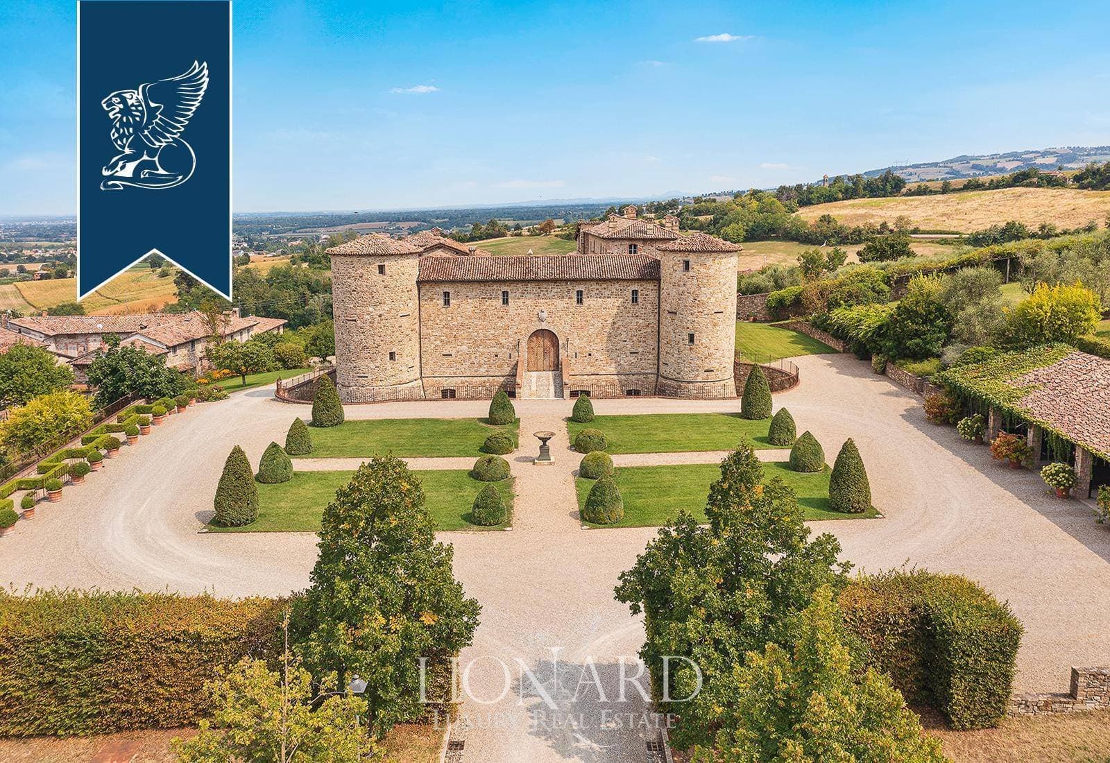 Medieval Castle With Pool, Spa And Olive Grove In Piacenza 2