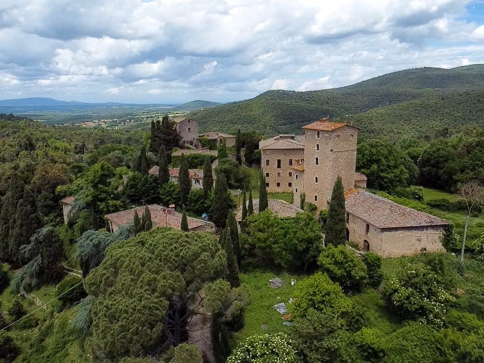 Medieval Hamlet In Tuscan Countryside Of Casole D’elsa 2