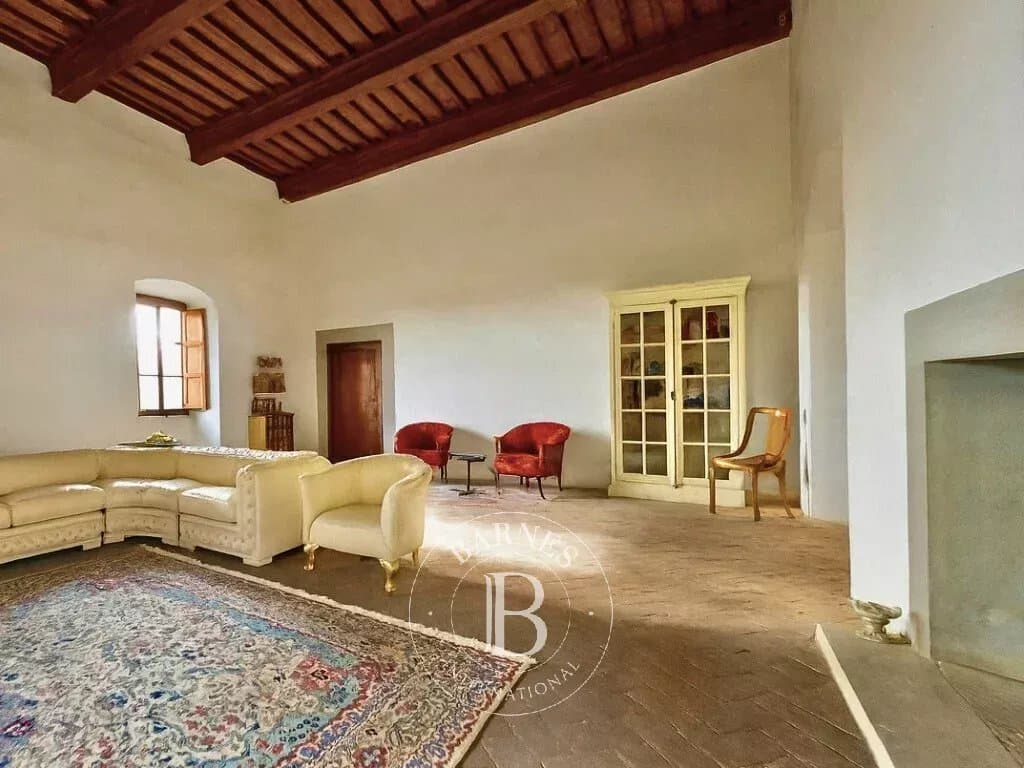 Millennial Castle In The Hills Of Arezzo 2