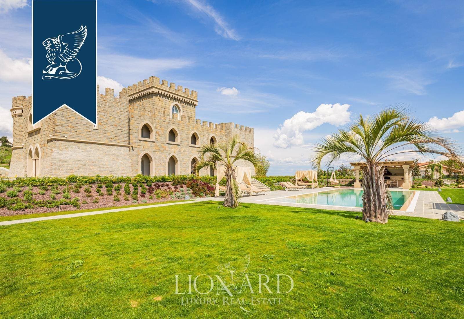 Modern Castle With A Pool And Spa Between Pisa And Florence — Medieval Castle for sale in Tuscany, Italy