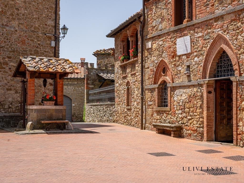 XII Century Fully Furnished Castle In Chianti, With Pool And Olive Grove Montebenichi (Ar)