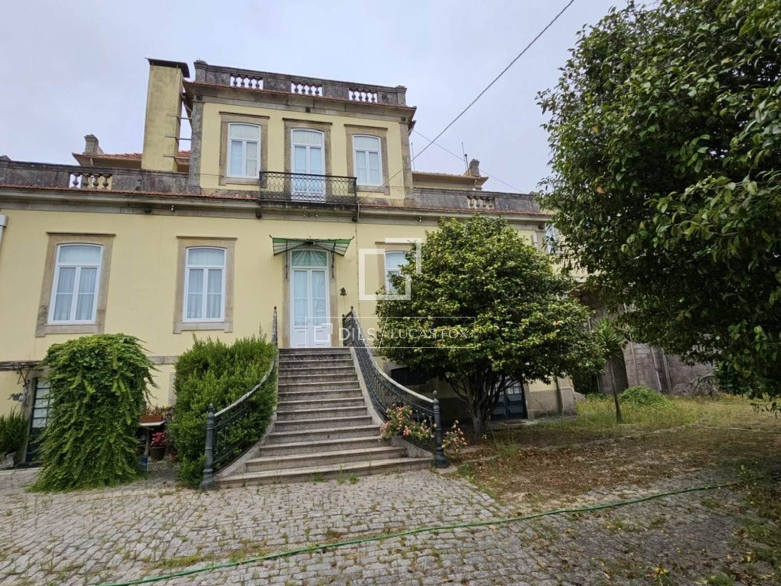 6 Bedroom Castle / Palace For Sale In Vila Nova De Gaia, Porto 2